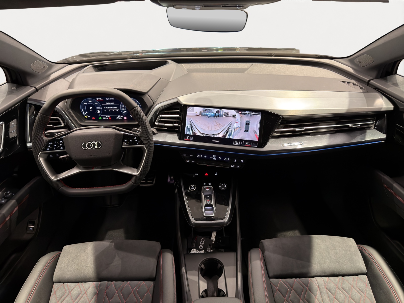 AUDI Q4 Sportback 45 e-tron quattro Edition Swiss-Ski-image-5