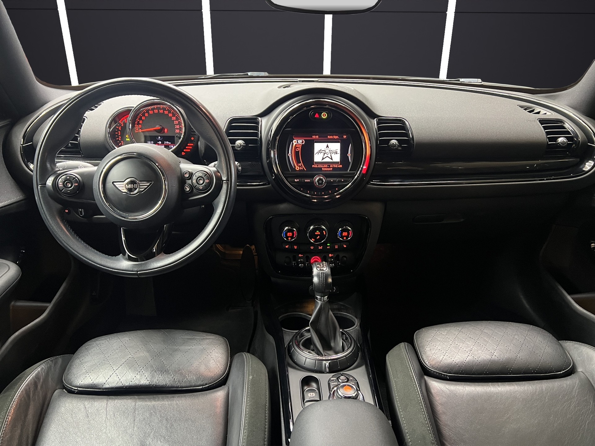 MINI Clubman Cooper SD ALL4 Steptronic-image-11