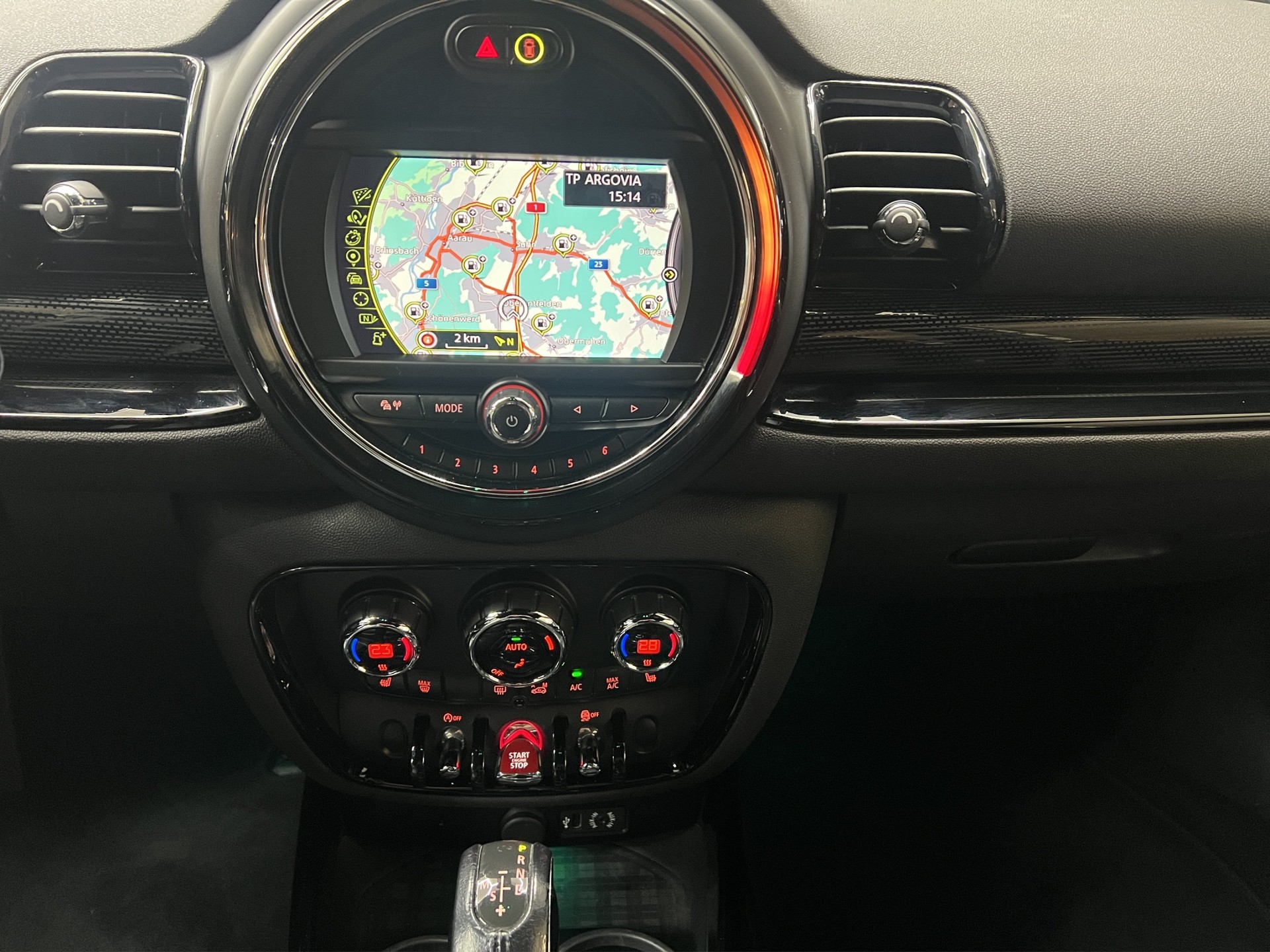 MINI Clubman Cooper SD ALL4 Steptronic-image-12
