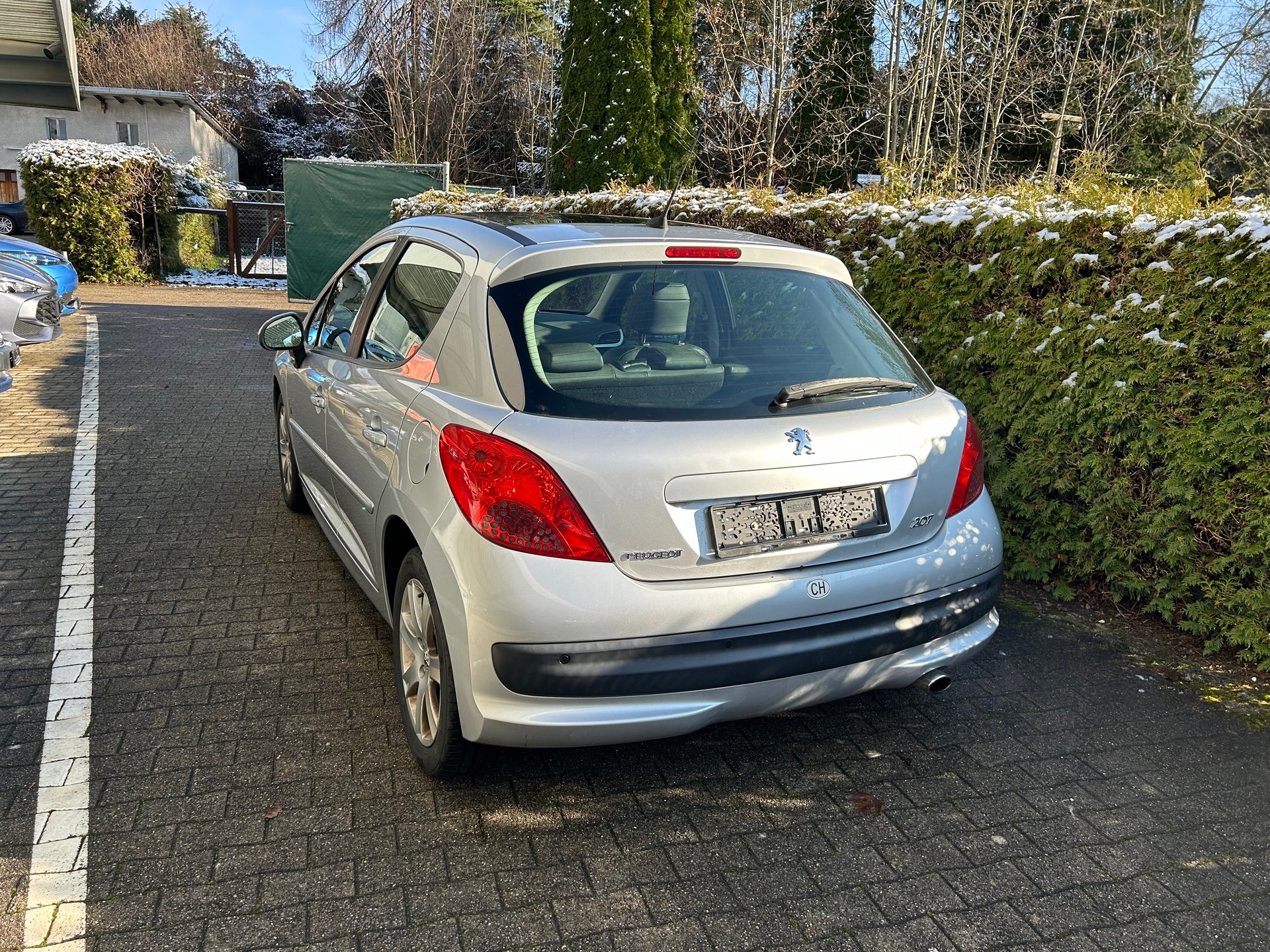 PEUGEOT 207 1.6 16V Black&Silver-image-5