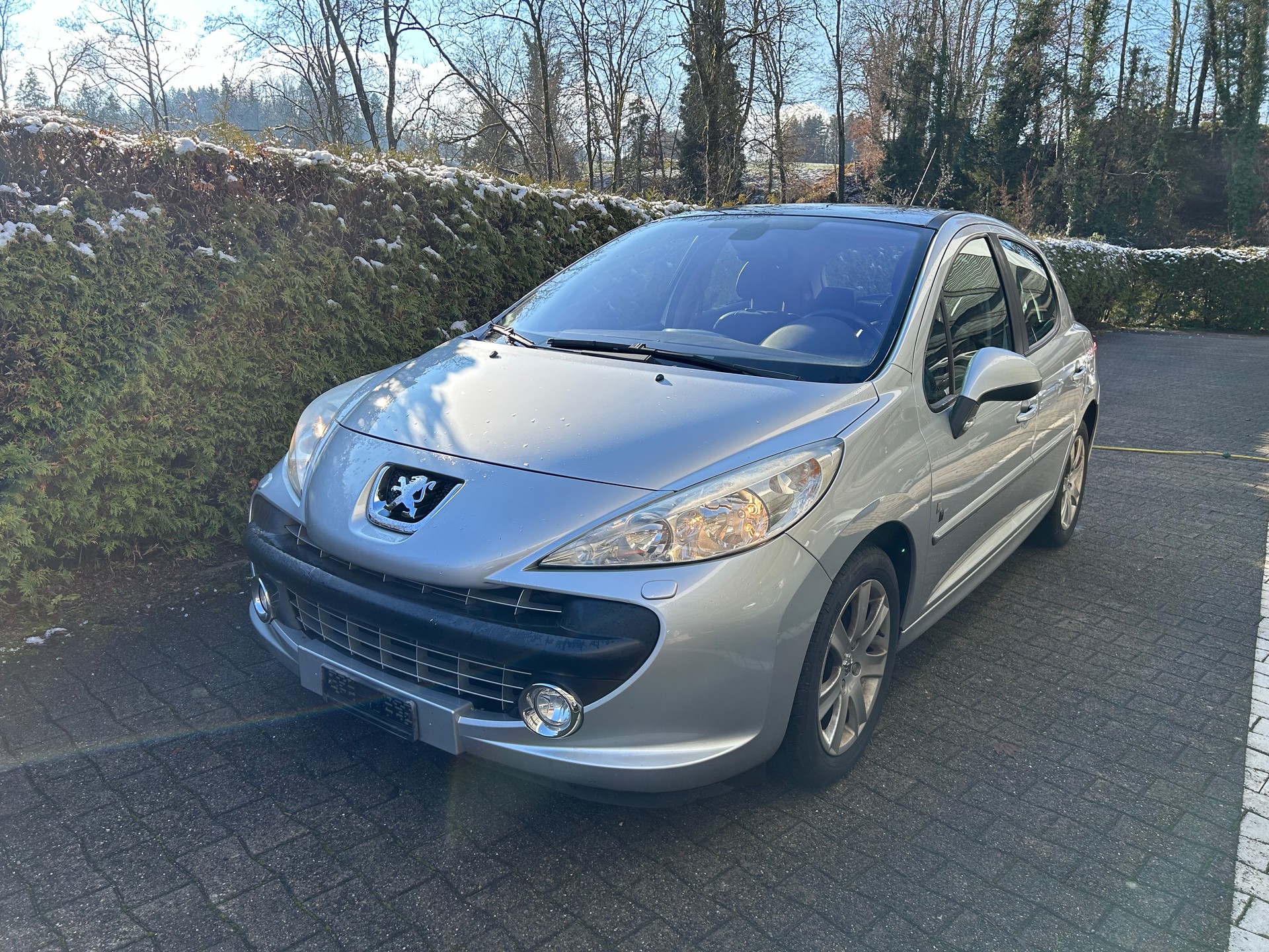 PEUGEOT 207 1.6 16V Black&Silver-image-2
