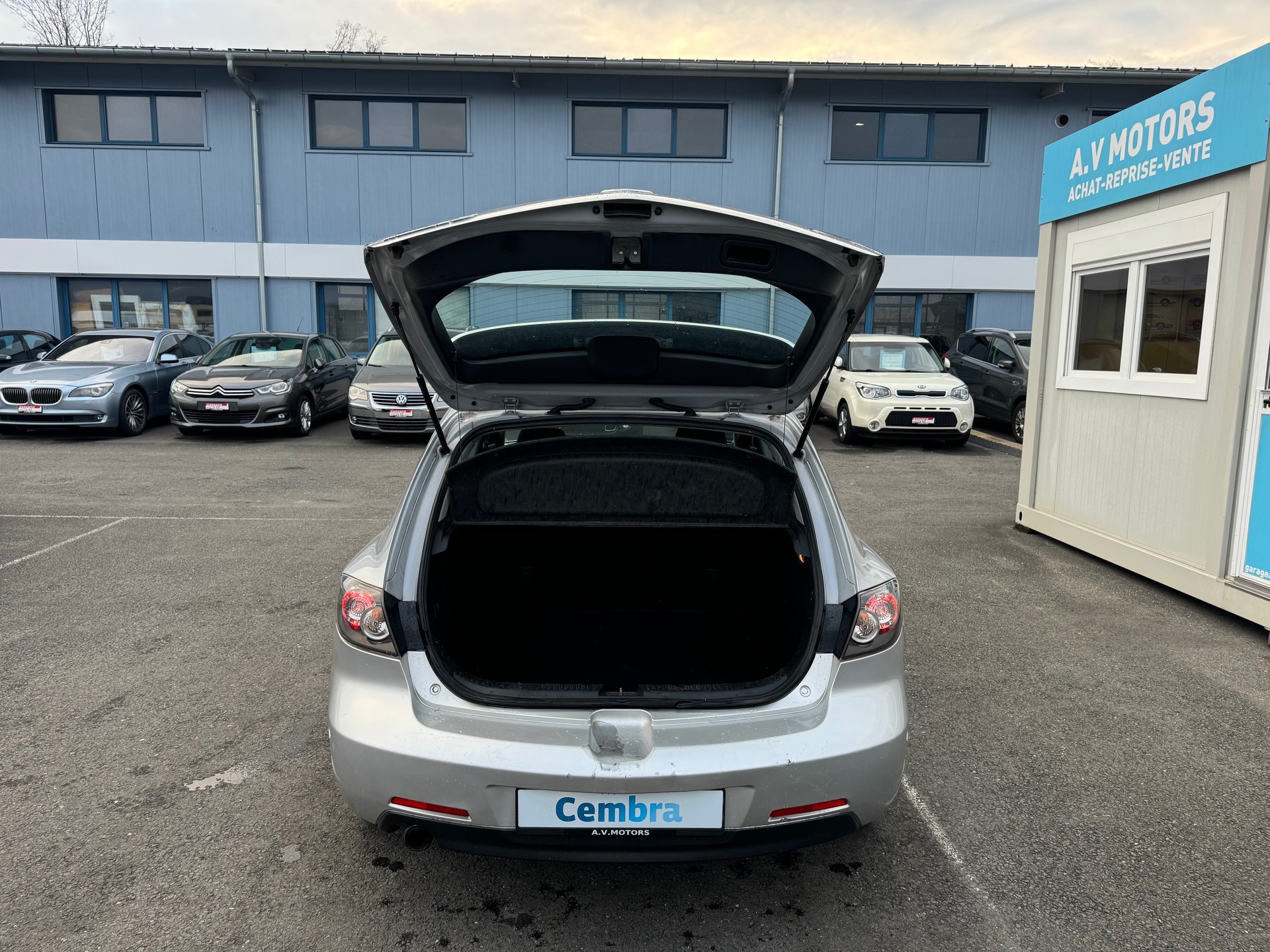 MAZDA 3 2.0 16V Sport-image-6