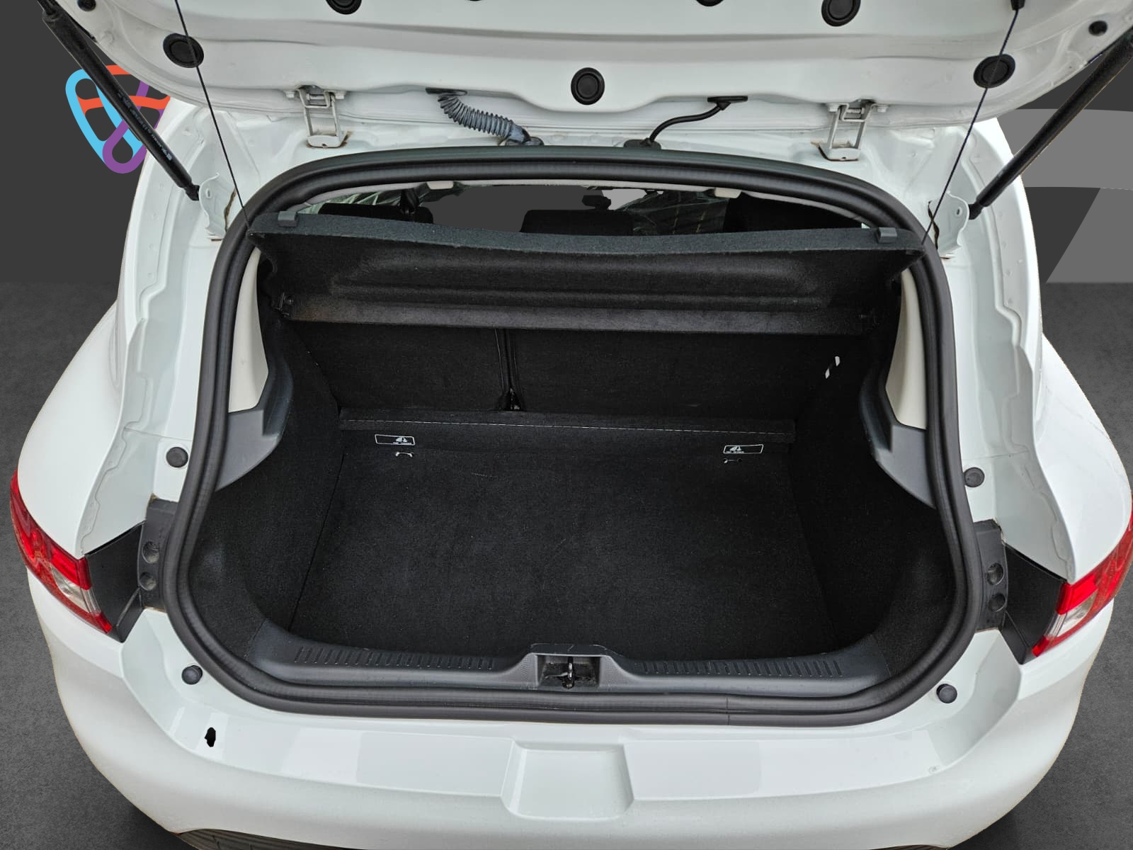 RENAULT Clio 0.9 12V Dynamique-image-9