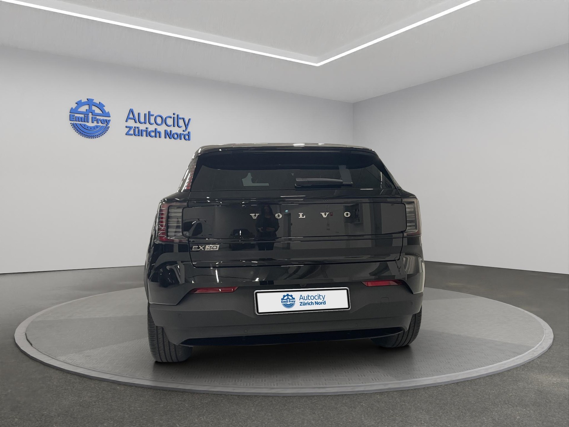 VOLVO EX30 E60 Plus-image-4