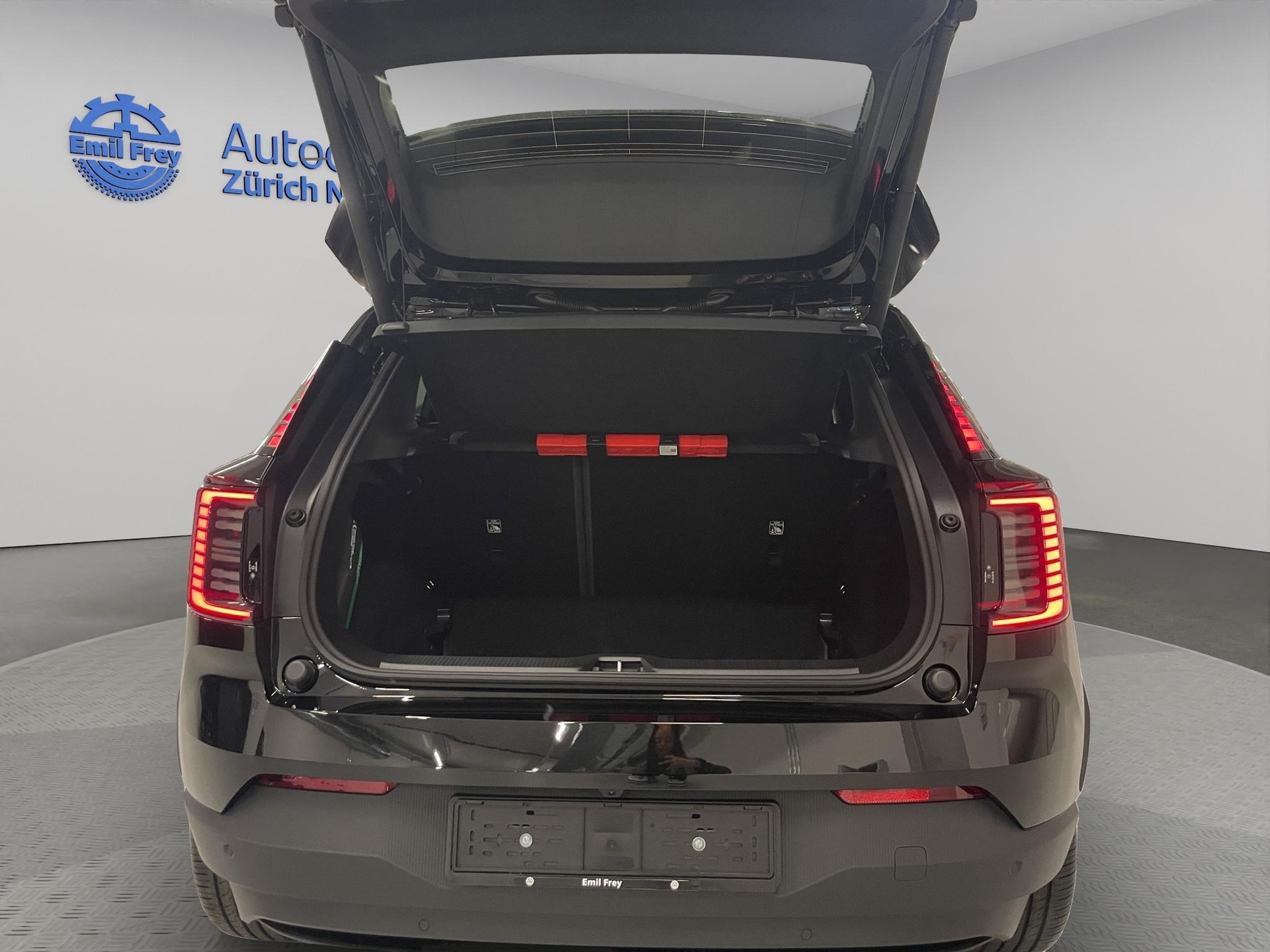 VOLVO EX30 E60 Plus-image-5