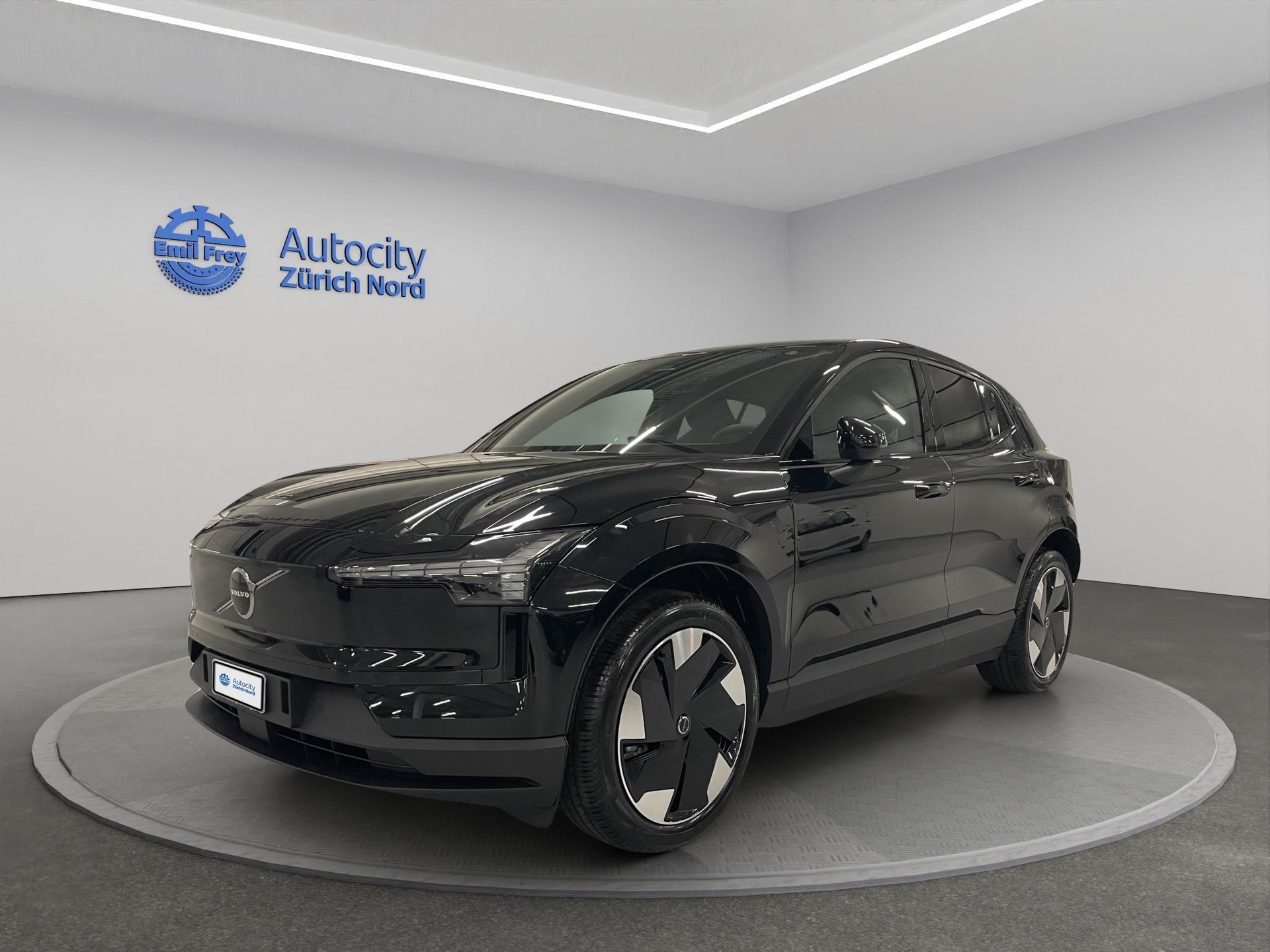VOLVO EX30 E60 Plus-image-0