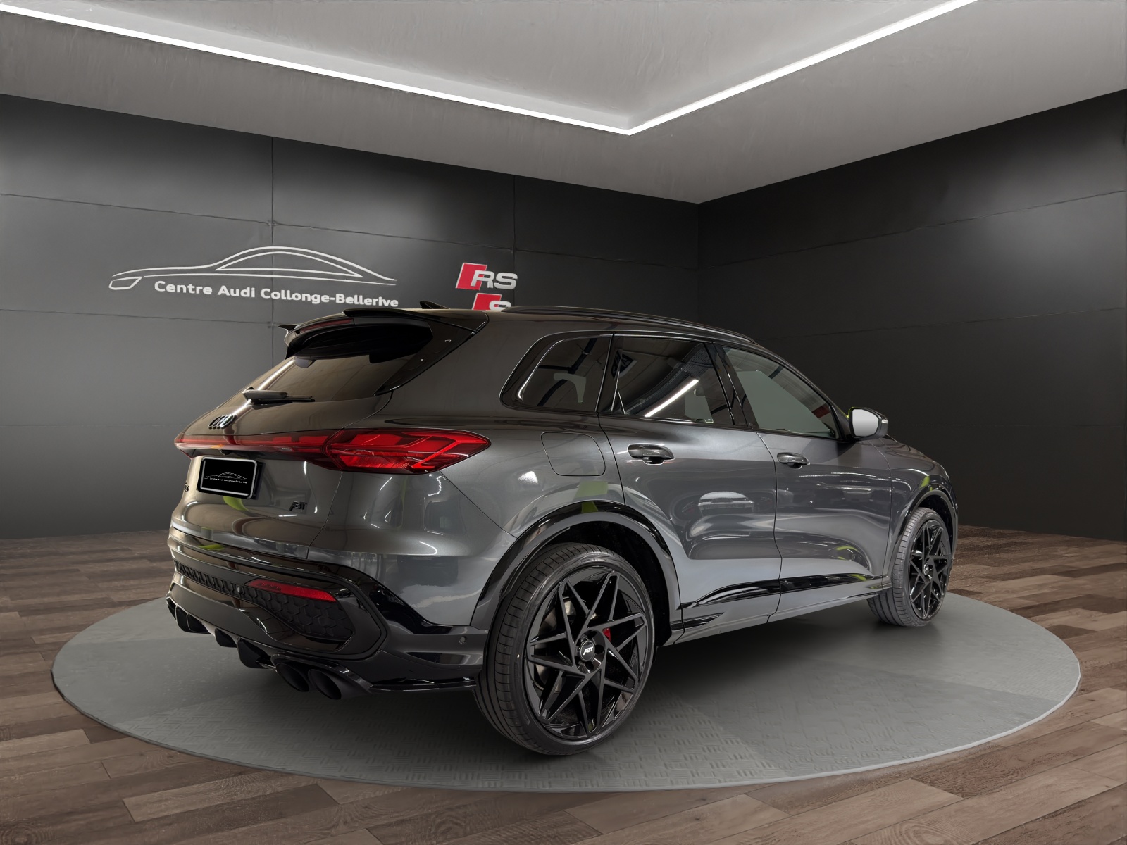 AUDI SQ5 TFSI quattro S-tronic-image-5