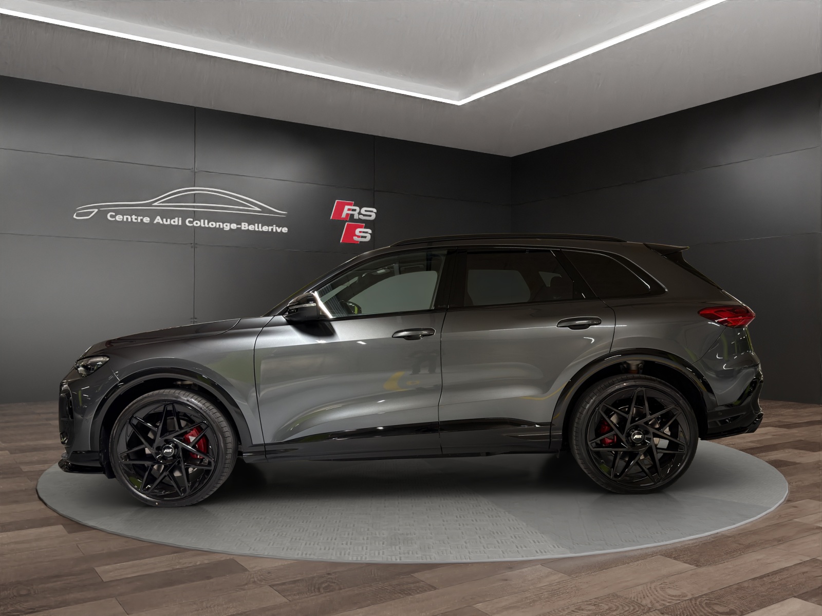 AUDI SQ5 TFSI quattro S-tronic-showroom-element-2