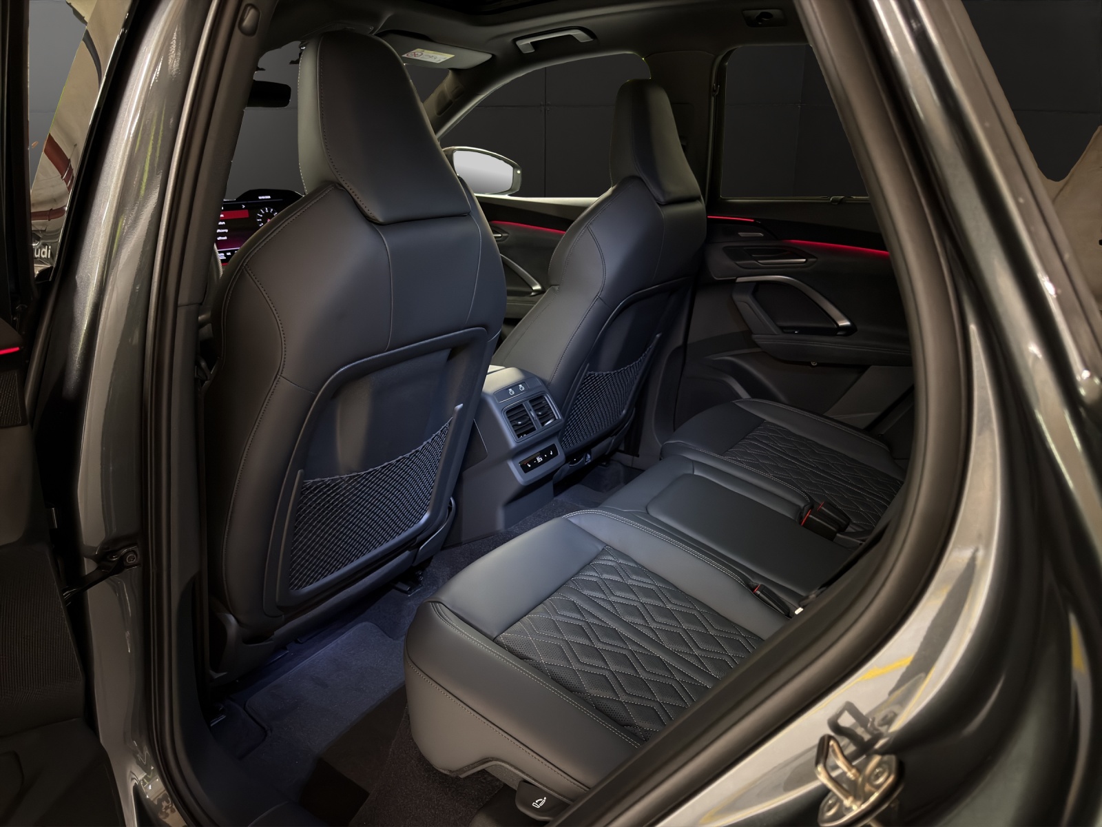 AUDI SQ5 TFSI quattro S-tronic-image-17