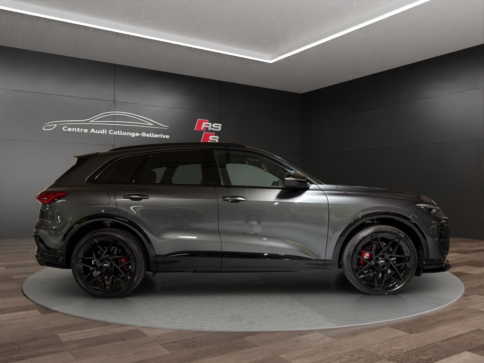 AUDI SQ5 TFSI quattro S-tronic-image-6
