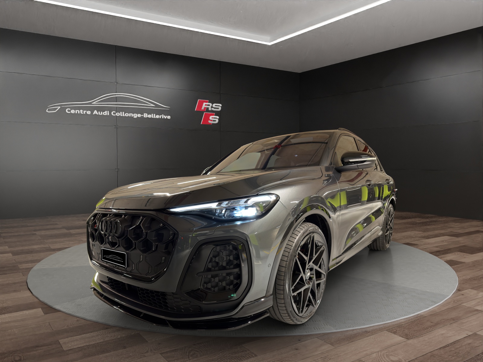 AUDI SQ5 TFSI quattro S-tronic-image-13