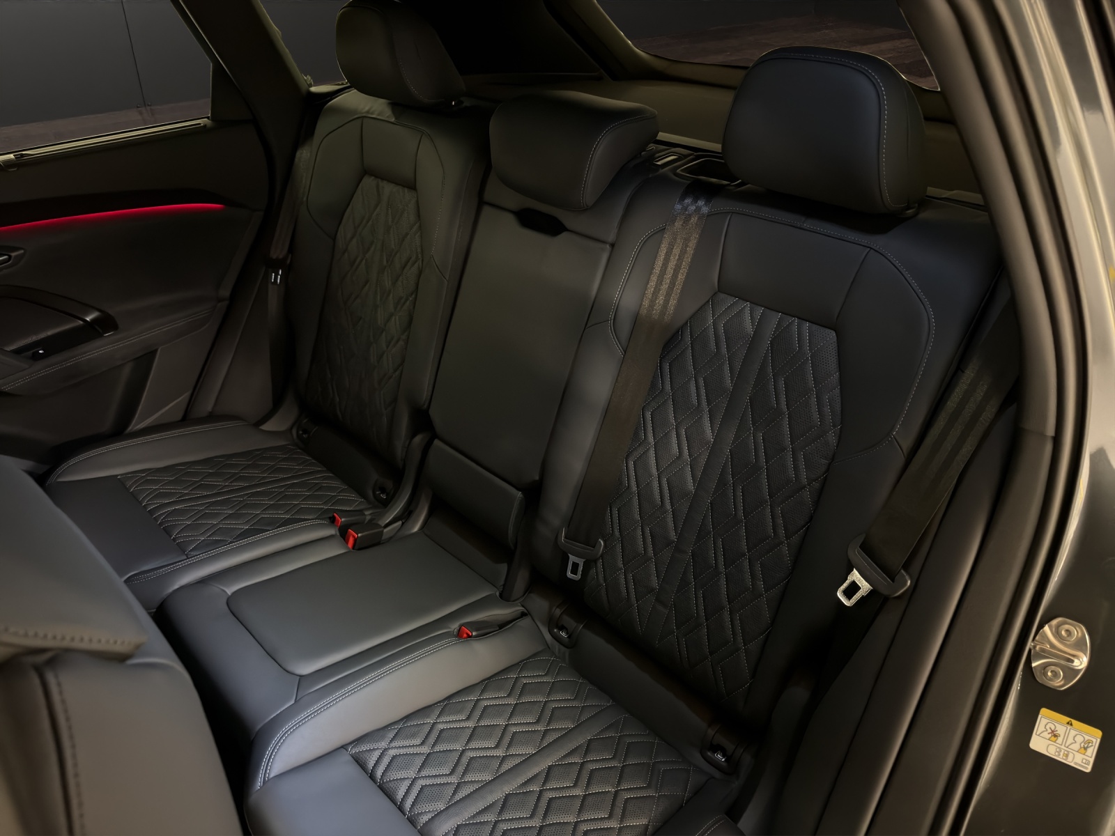 AUDI SQ5 TFSI quattro S-tronic-image-11