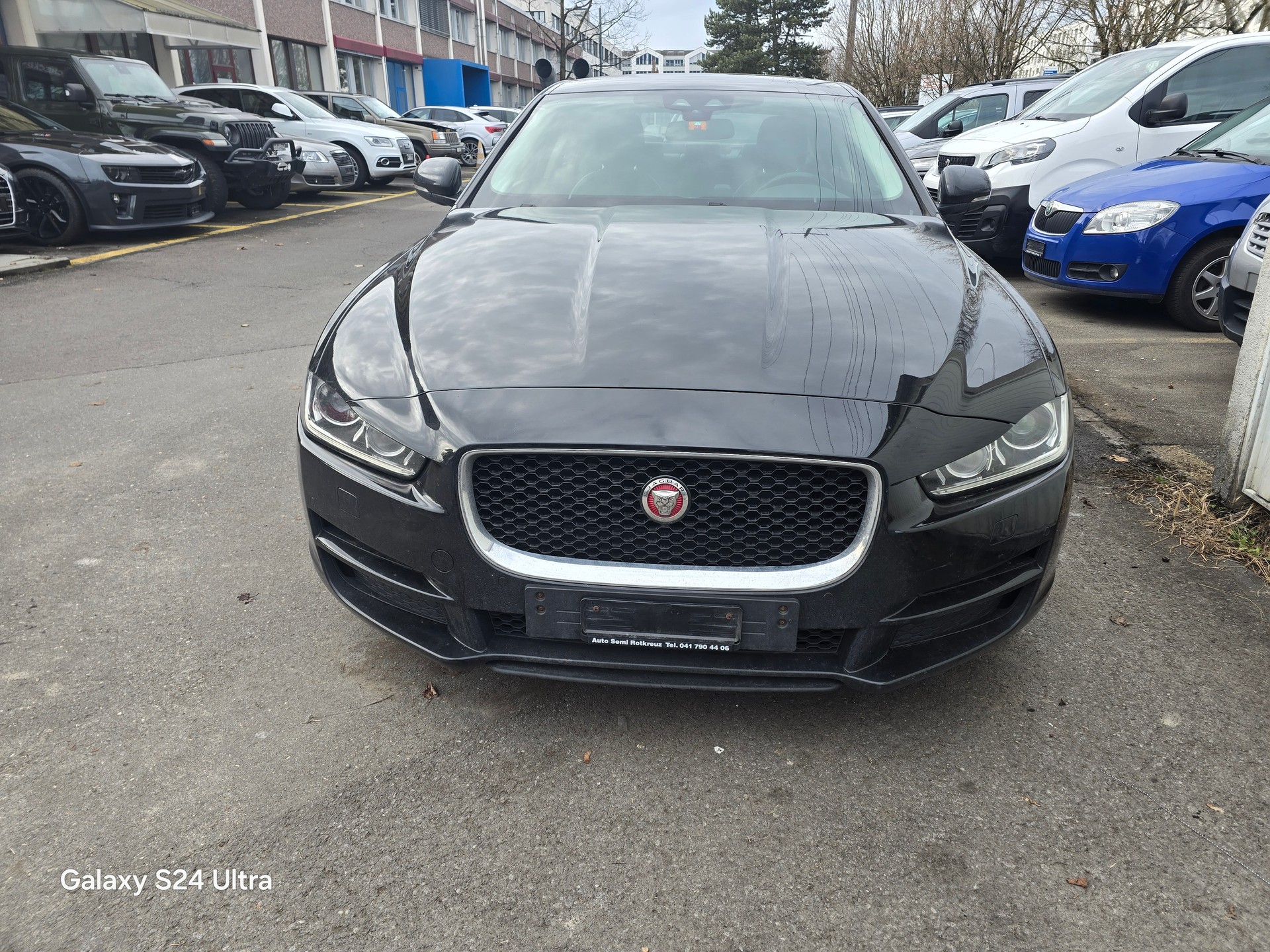 JAGUAR XE E-Performance 20d R-Sport Automatic-image-0