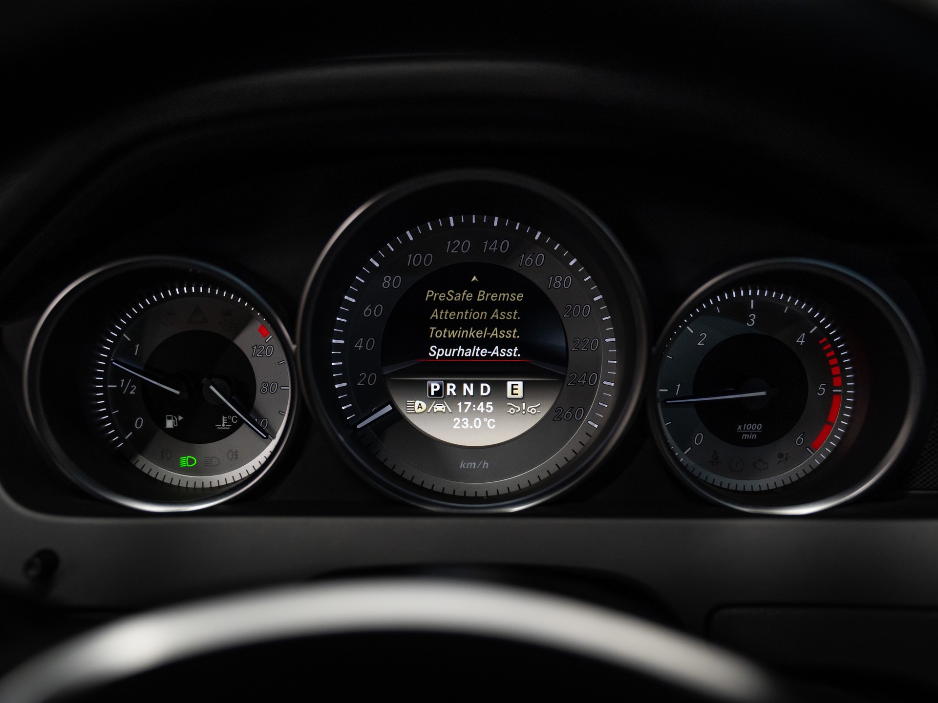 MERCEDES-BENZ C 250 CDI Avantgarde 4Matic 7G-Tronic-image-7