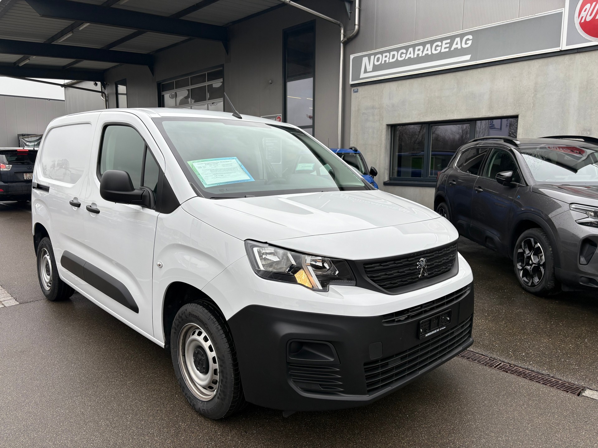 PEUGEOT Partner Kaw. 650 Standard 1.2 PureTech 110 S/S