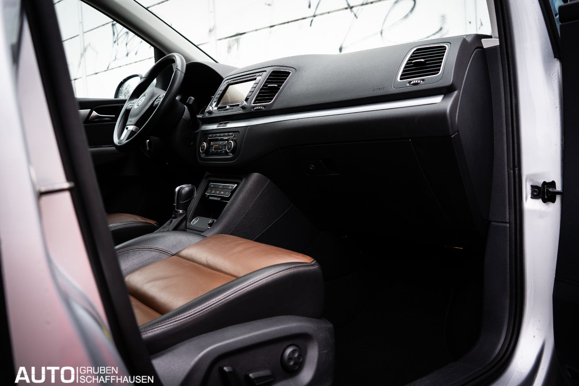 VW Sharan 2.0 TDI BlueMotion Technology Highline DSG-image-11