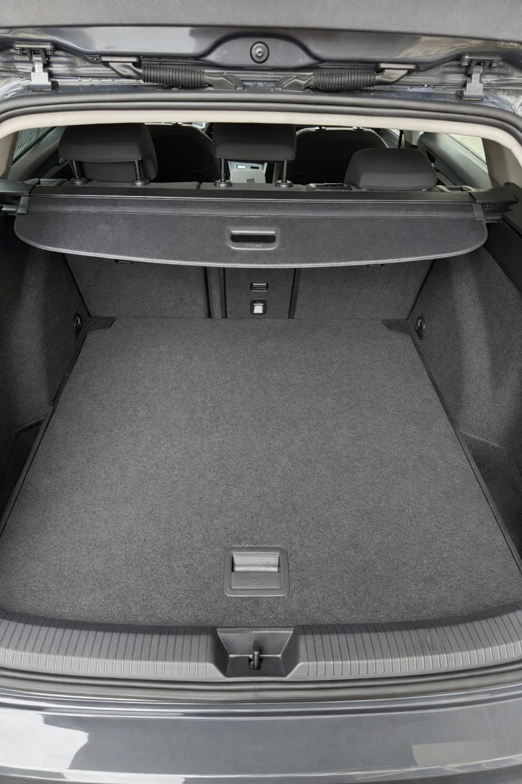 VW Golf Variant 1.5 eTSI mHEV Life-image-5