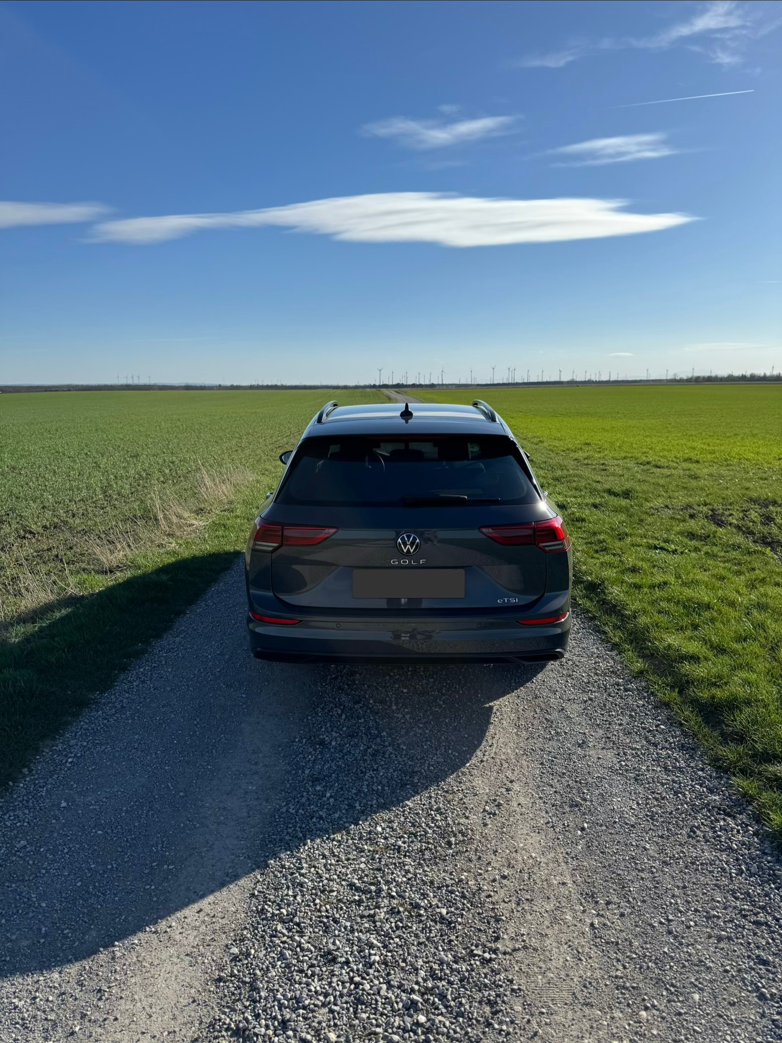 VW Golf Variant 1.5 eTSI mHEV Life-image-3