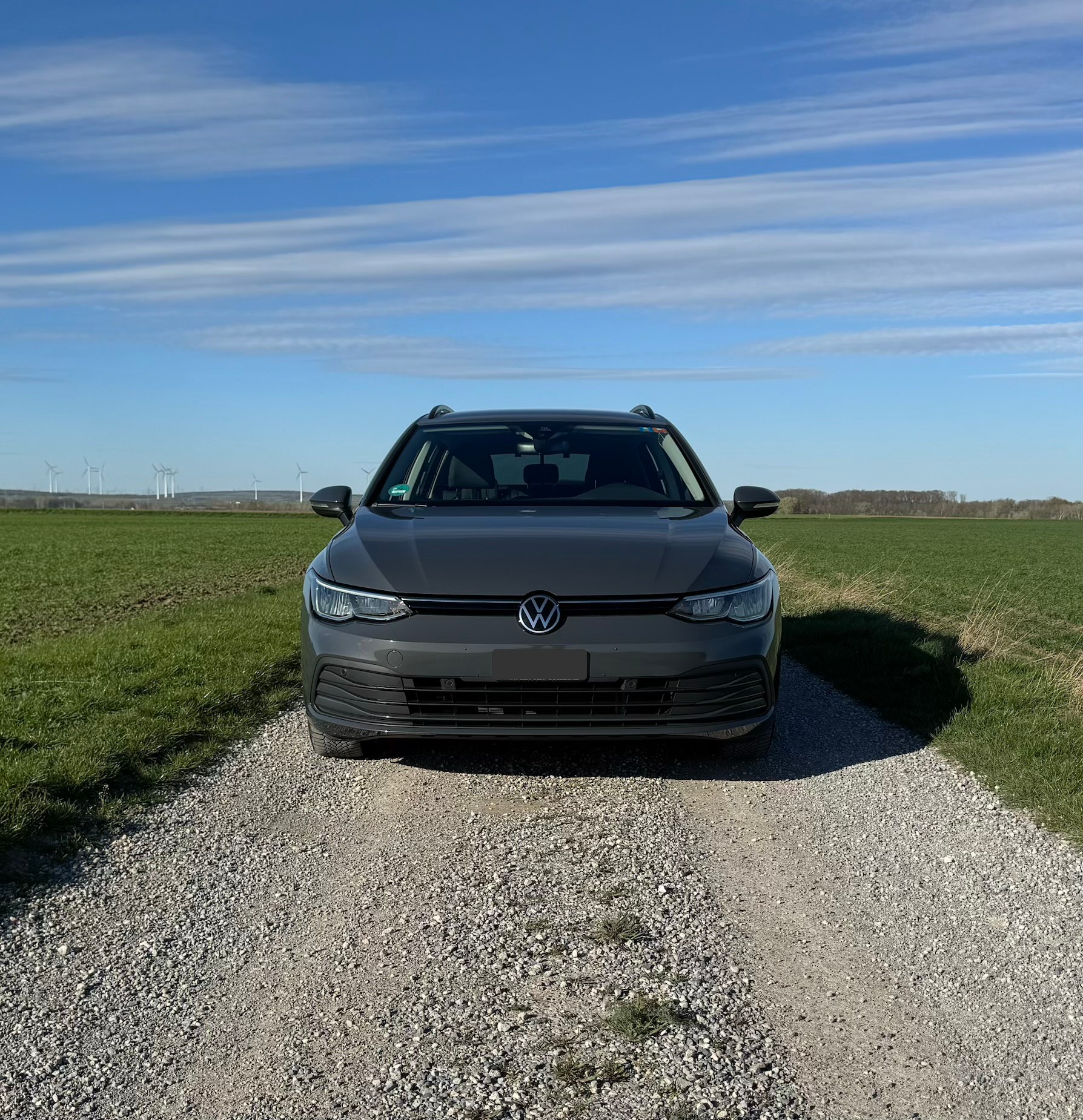 VW Golf Variant 1.5 eTSI mHEV Life-image-0