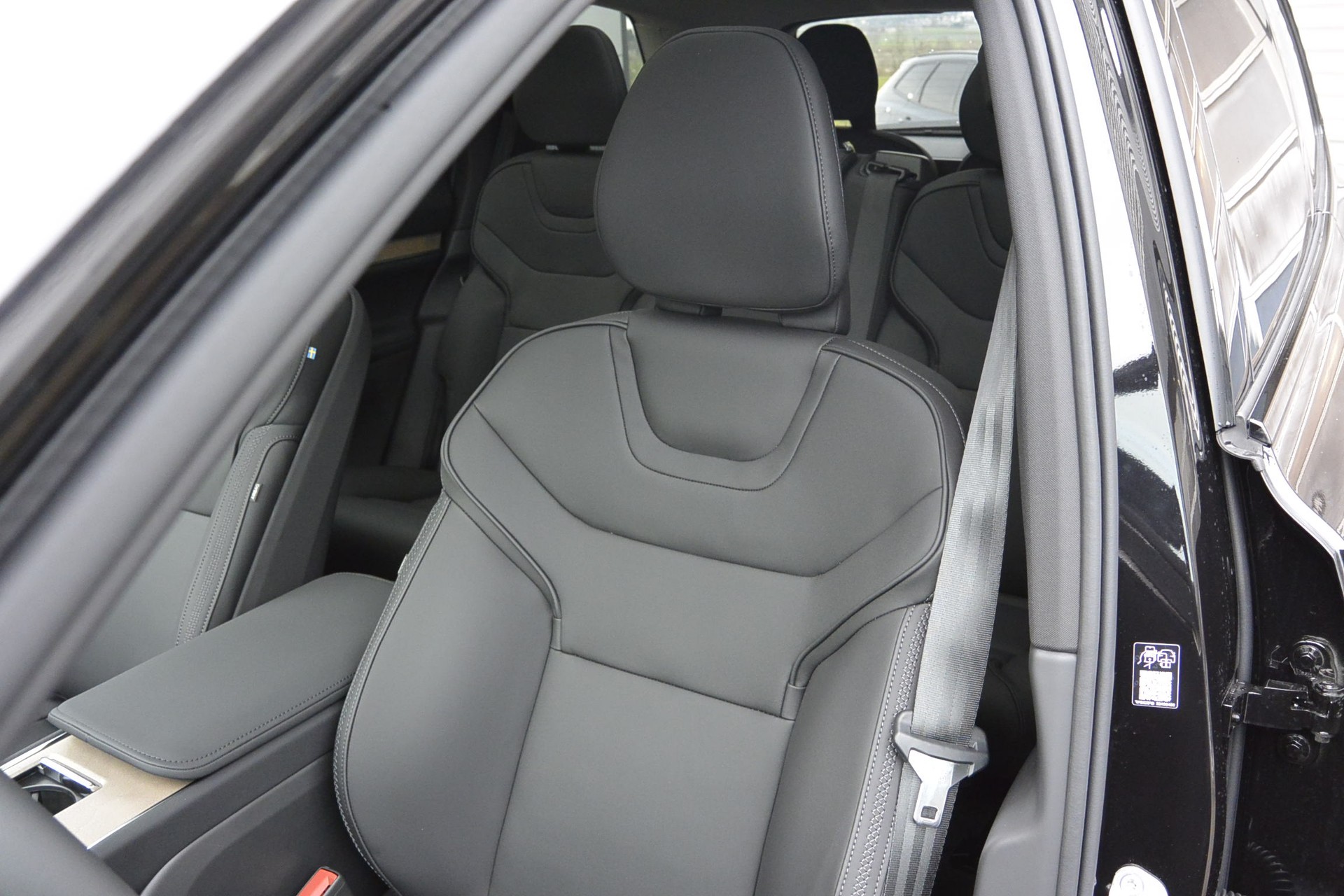 VOLVO EX90 Twin Performance Ultra AWD-image-3