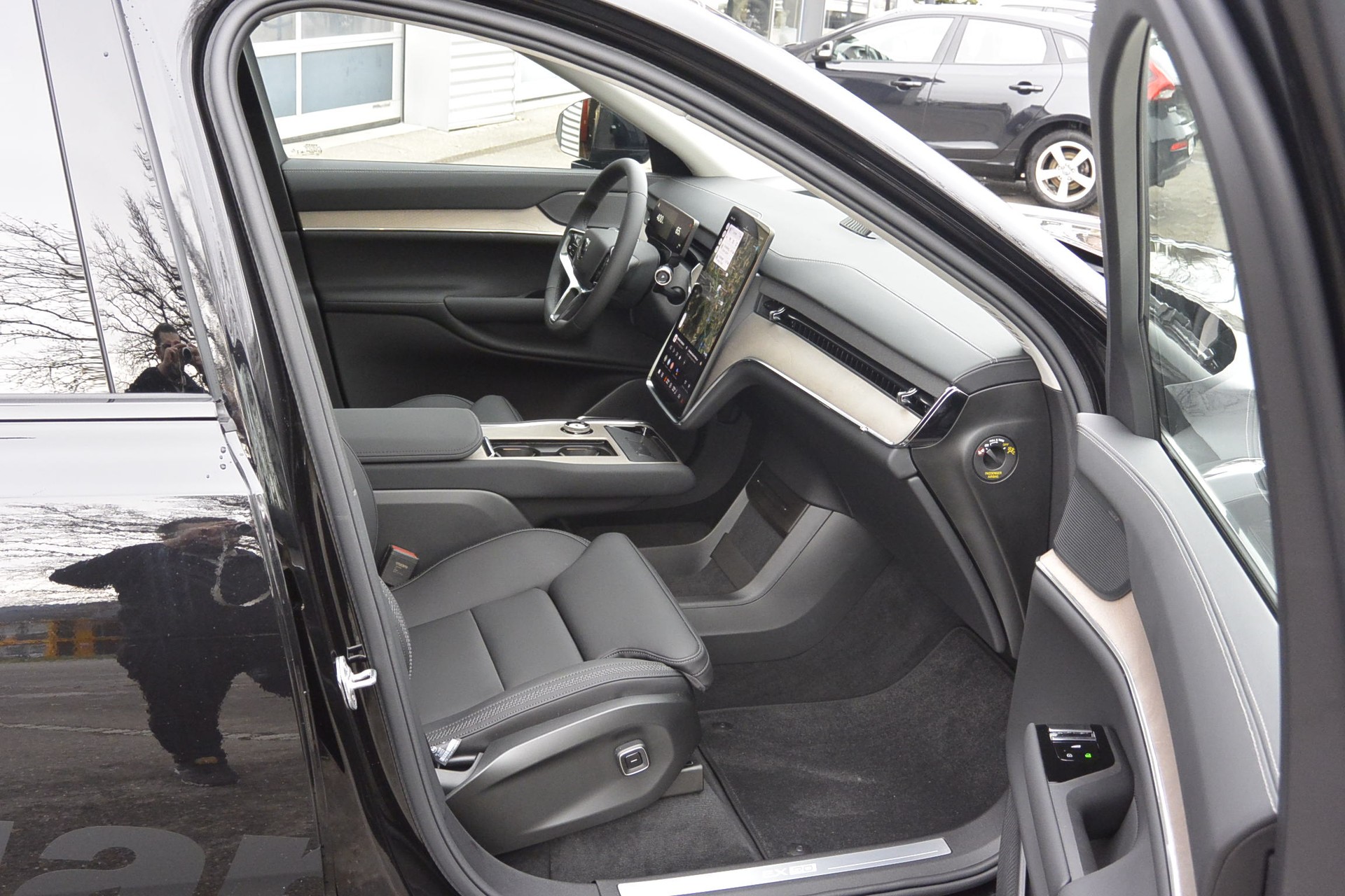 VOLVO EX90 Twin Performance Ultra AWD-image-6