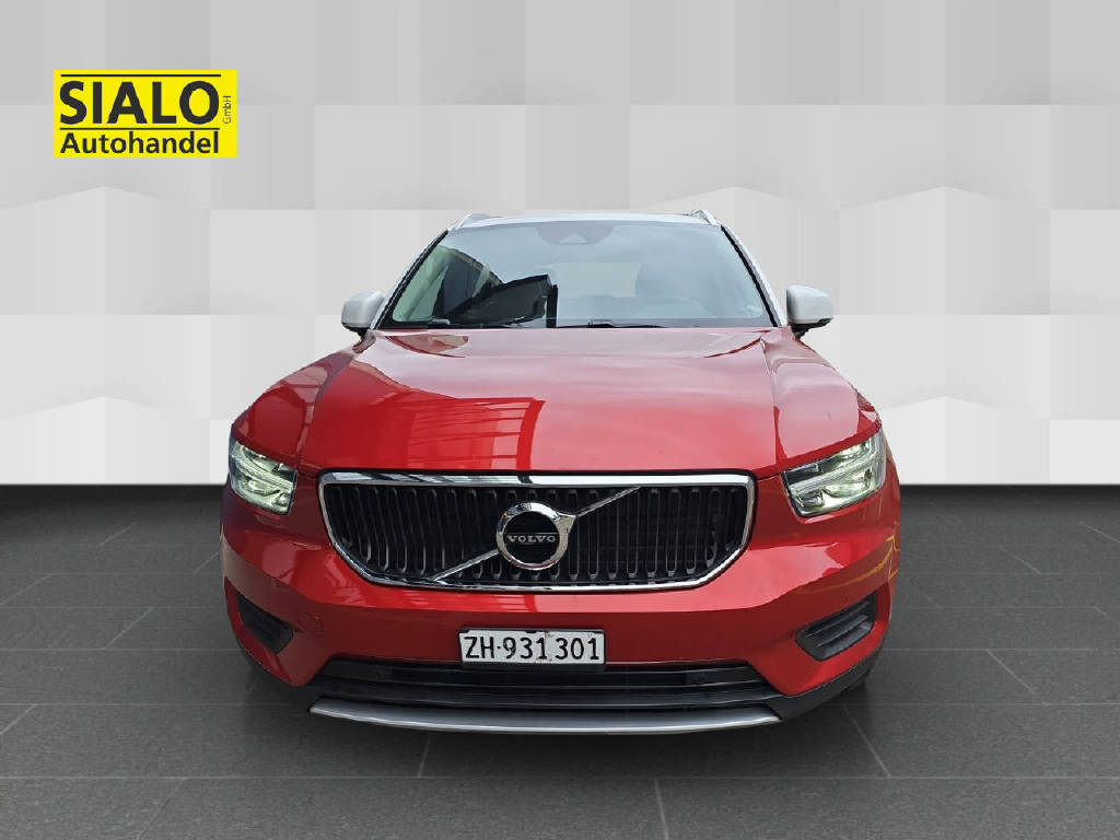 VOLVO XC40 1.5 T3 Momentum-image-1