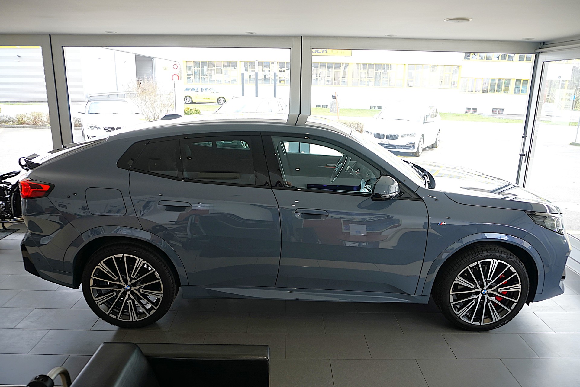 BMW X2 xDrive 20d 48V M Sport Pro-showroom-element-3