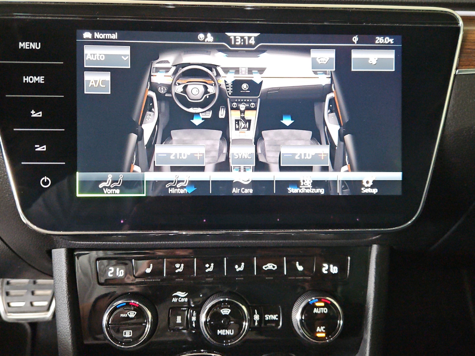 SKODA Superb 2.0 TDi Scout 4x4 DSG-image-14