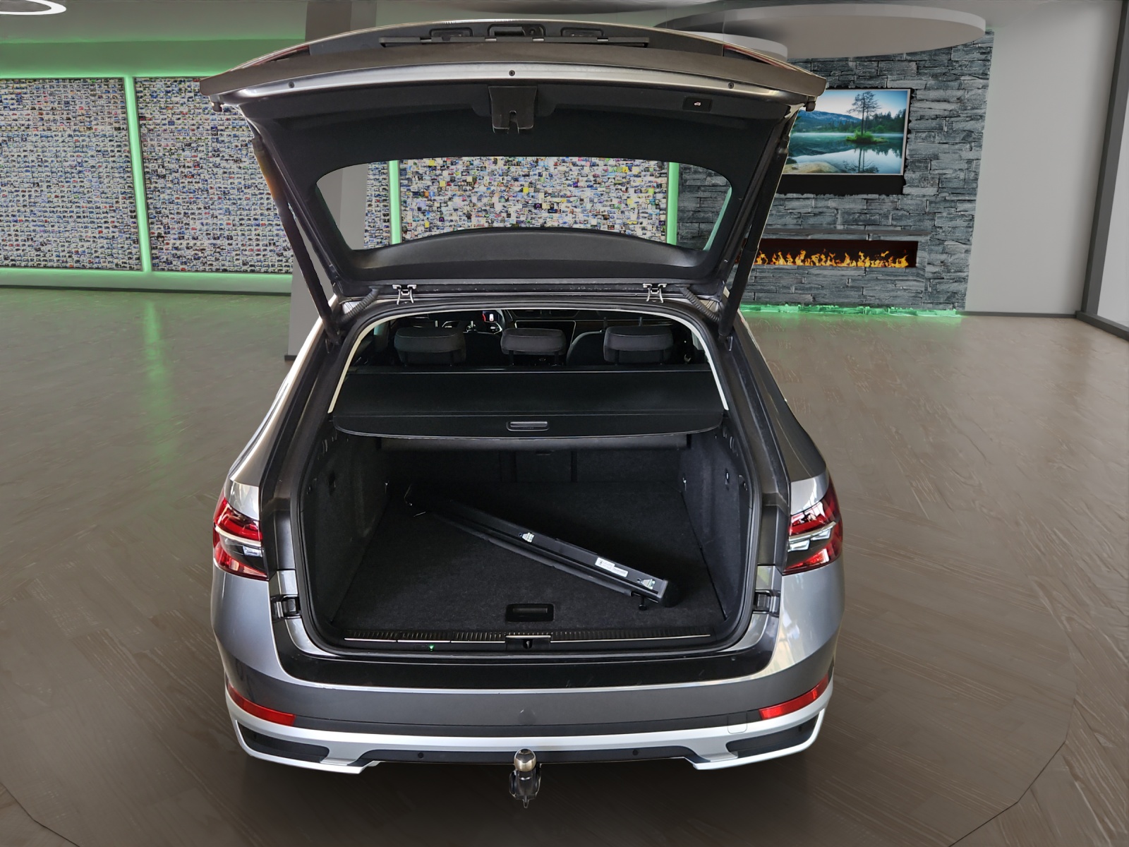 SKODA Superb 2.0 TDi Scout 4x4 DSG-image-20
