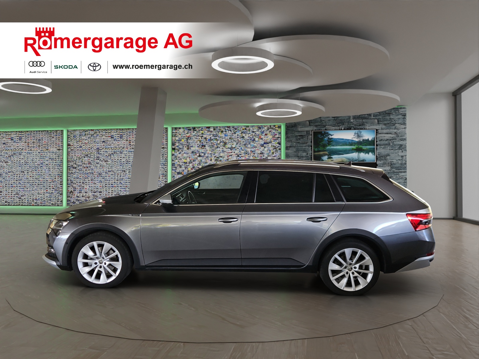 SKODA Superb 2.0 TDi Scout 4x4 DSG-image-1