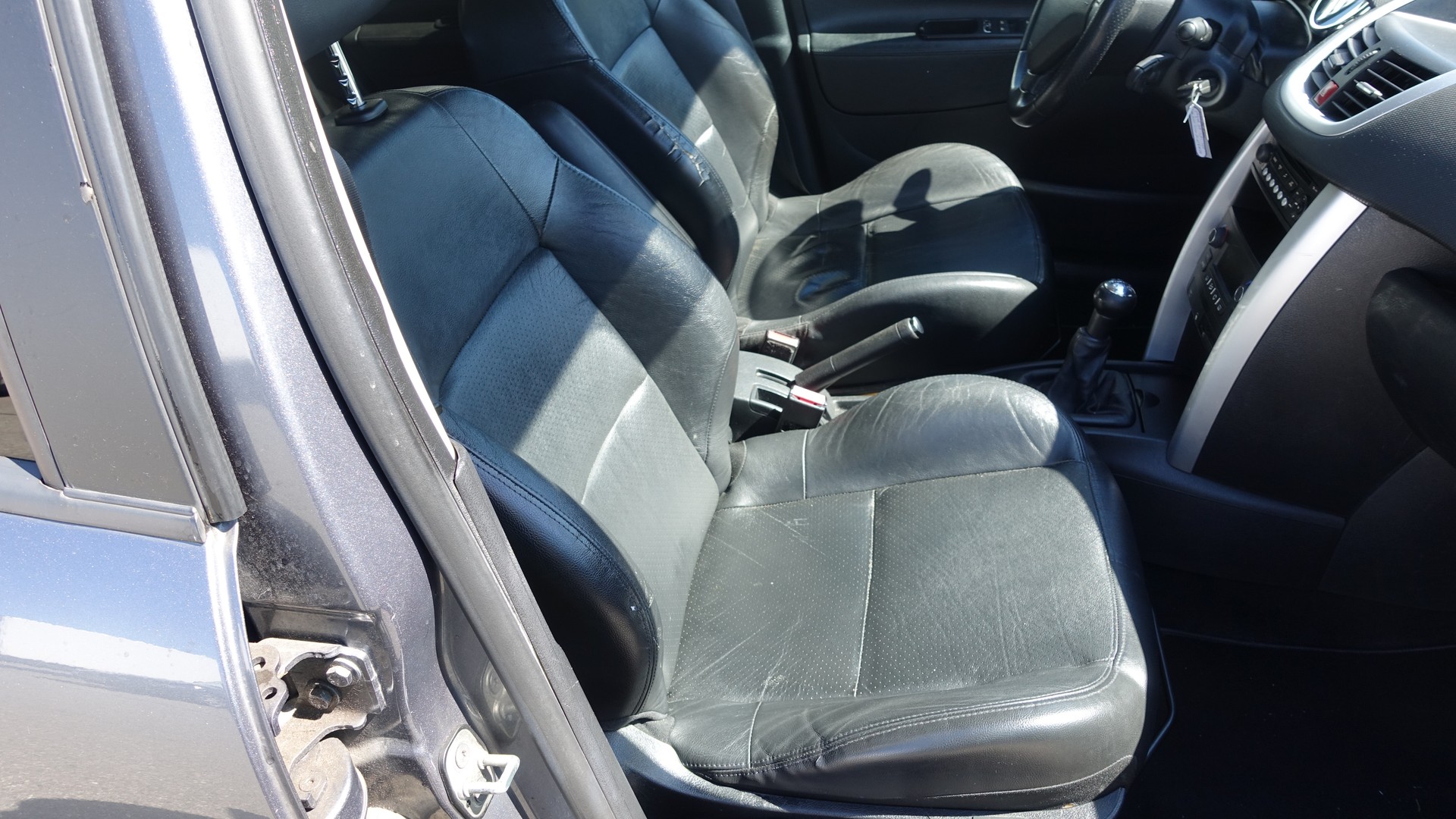PEUGEOT 207 1.6 16V Sport-image-7