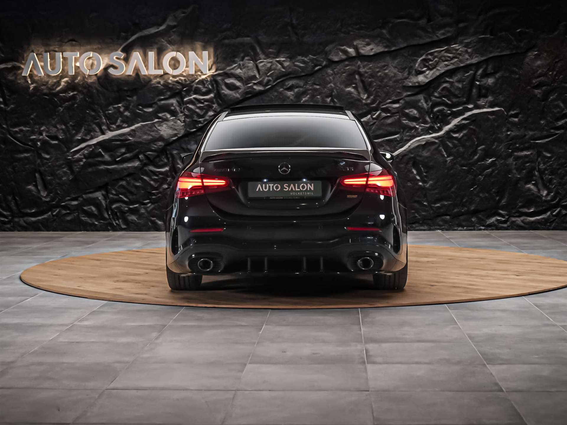 MERCEDES-BENZ A 35 AMG 4Matic+ 8G-DCT *Limousine*Panorama*Aero Paket*Multibeam LED*-image-4