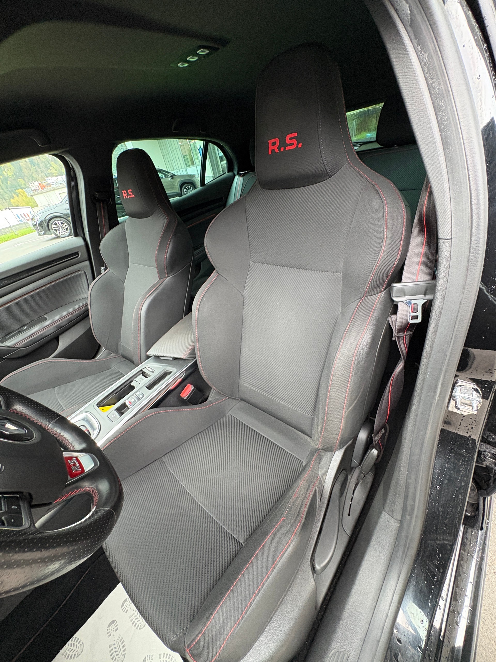 RENAULT Mégane RS 280 EDC-image-11