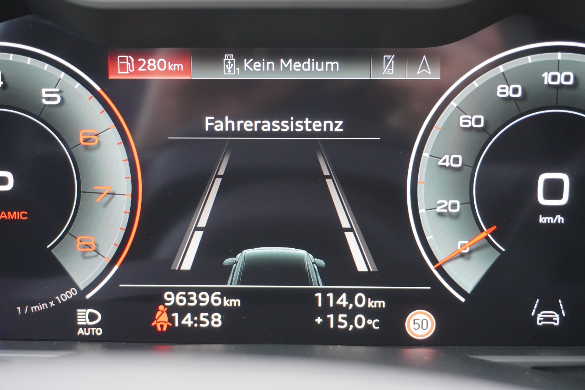 AUDI Q8 55 TFSI Black Edition quattro tiptronic S-LINE!!!-image-36