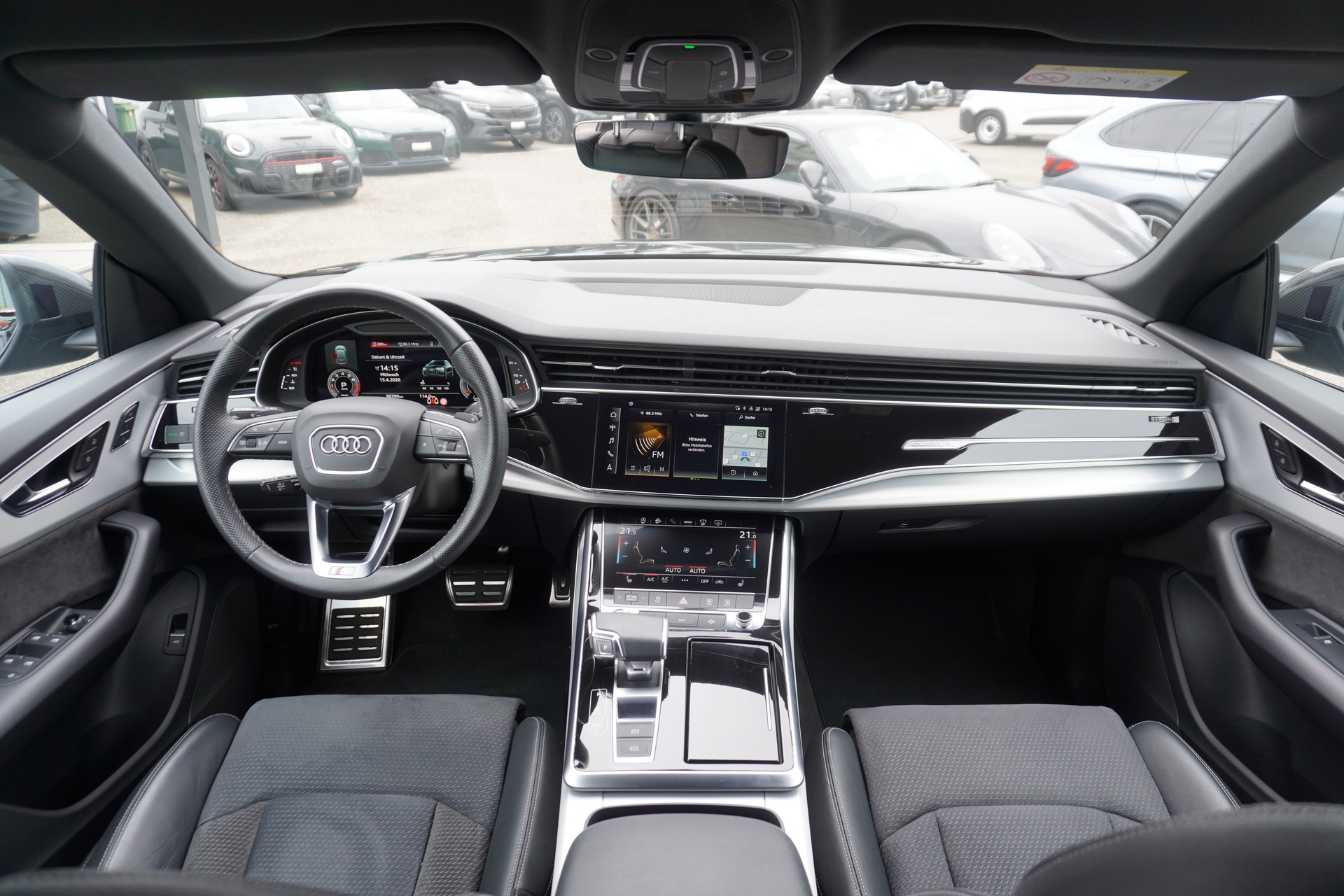 AUDI Q8 55 TFSI Black Edition quattro tiptronic S-LINE!!!-image-17