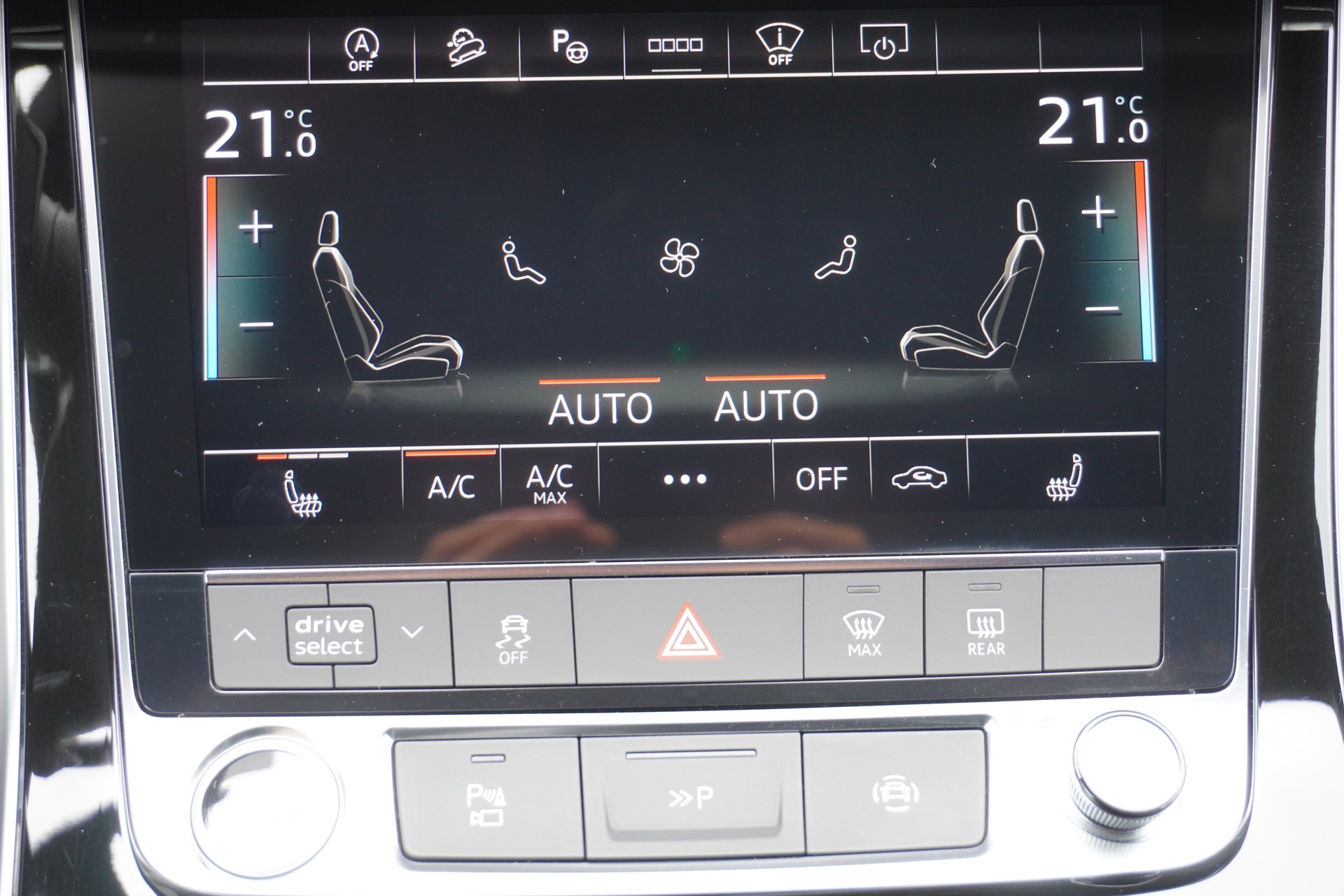 AUDI Q8 55 TFSI Black Edition quattro tiptronic S-LINE!!!-image-20