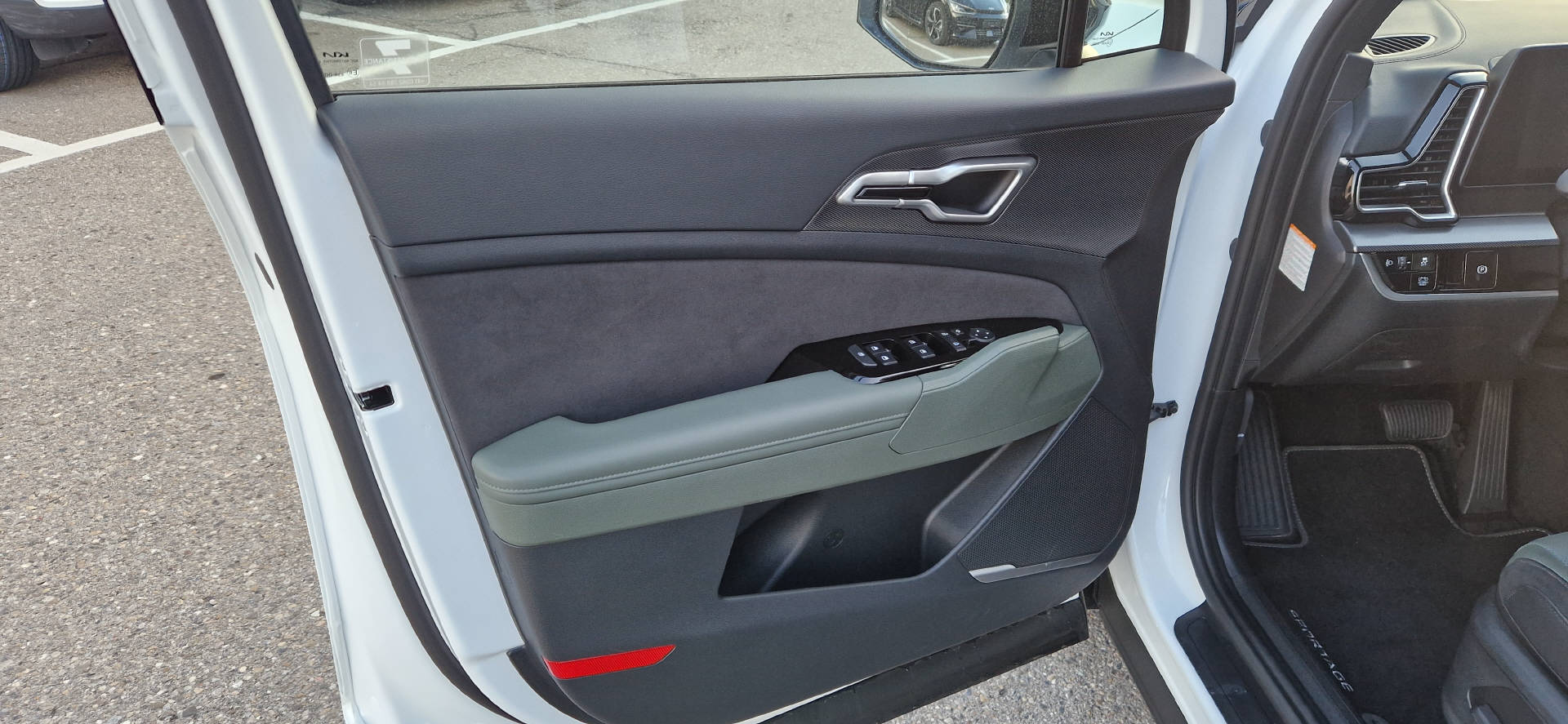 KIA Sportage 1.6 T-GDi Hybrid Power Design-image-2