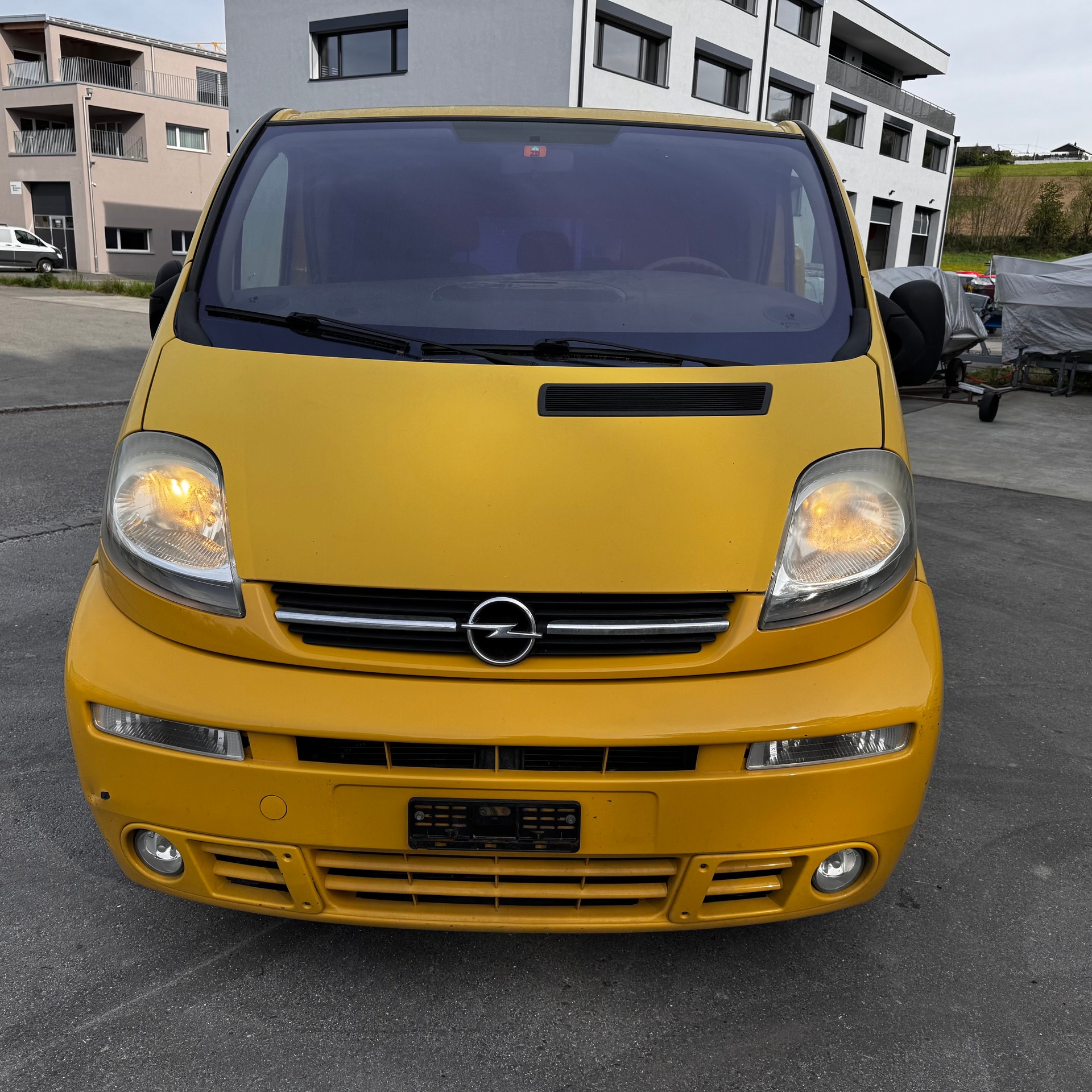 OPEL Vivaro Tour 2.5 CDTI 2.7t-image-1