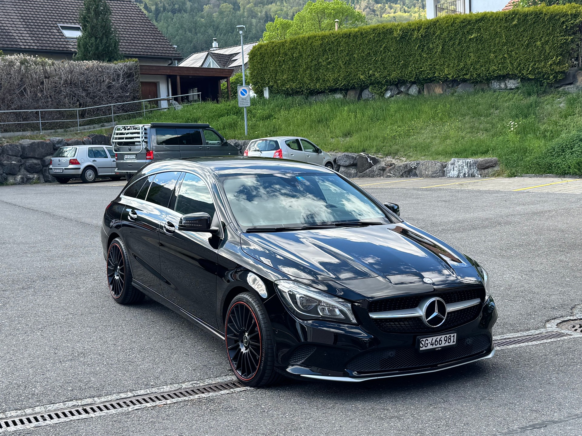 MERCEDES-BENZ CLA Shooting Brake 200 CDI 4Matic 7G-DCT-image-2