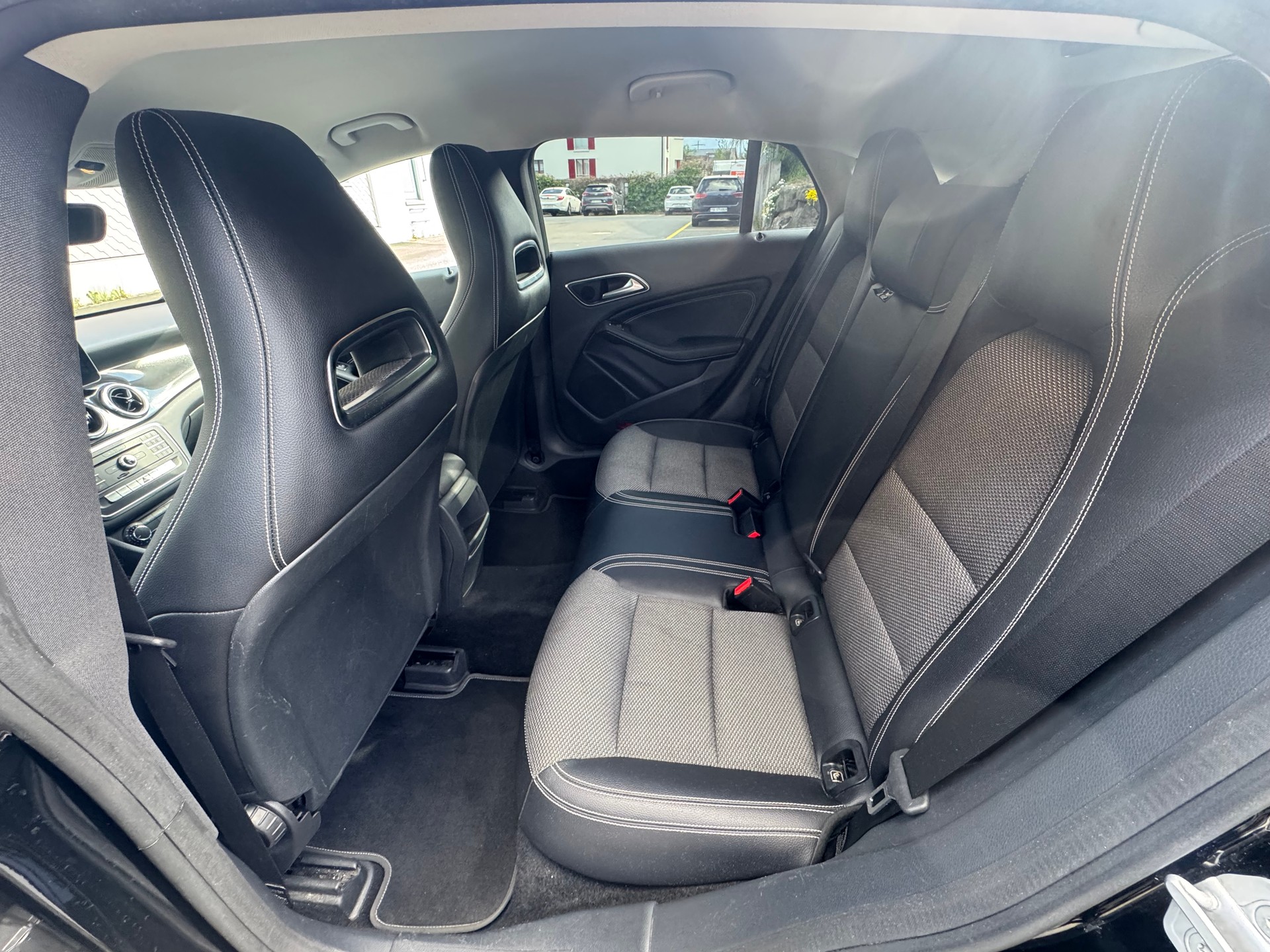 MERCEDES-BENZ CLA Shooting Brake 200 CDI 4Matic 7G-DCT-image-4