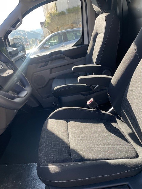 FORD Spez. Preis !! L1H1 320 Trend mit Automat-Getriebe und Anhängerkupplung 2-Plätzer mit Komfortsitze.-image-9