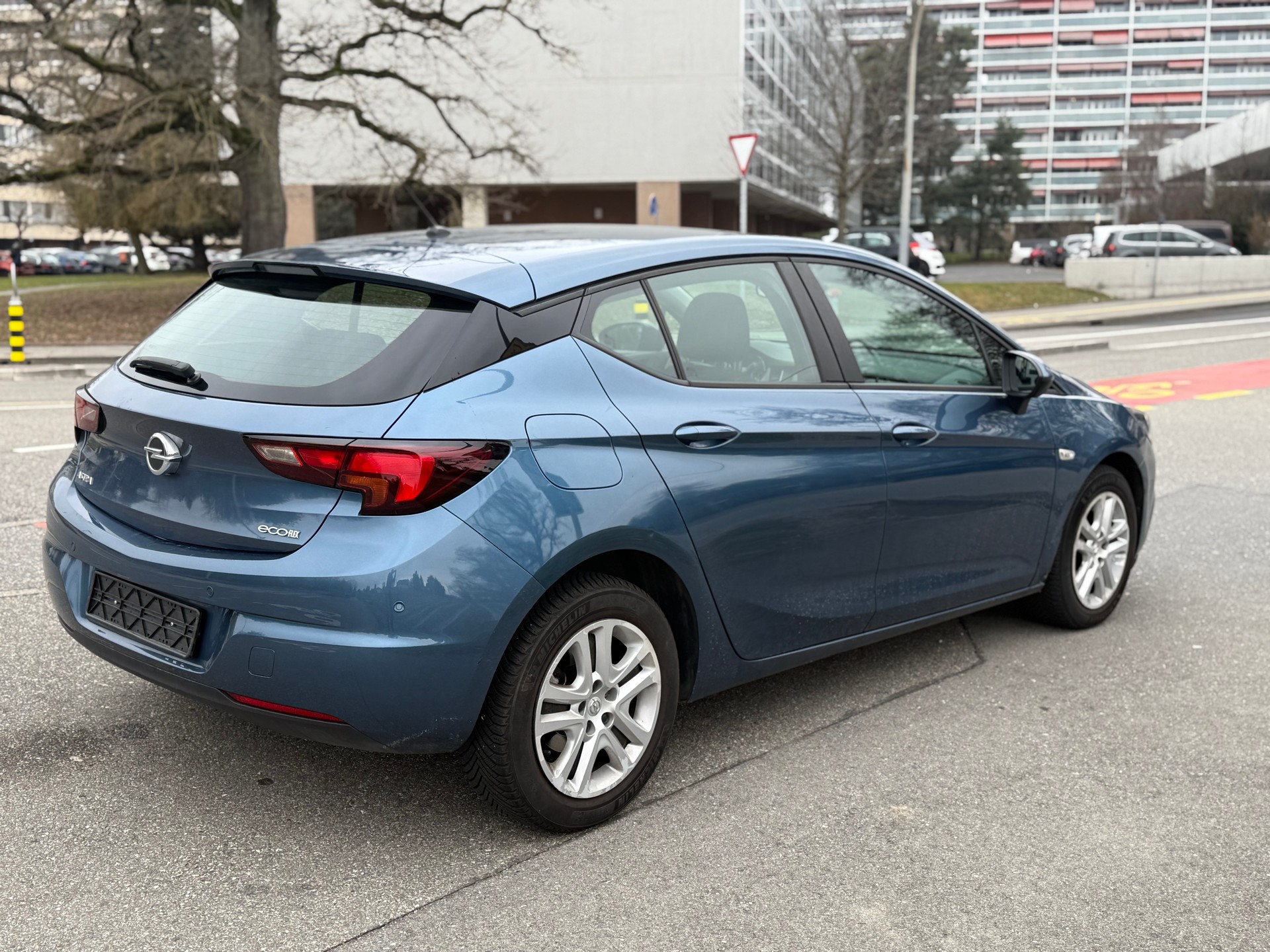 OPEL Astra 1.0i Turbo Enjoy-image-6