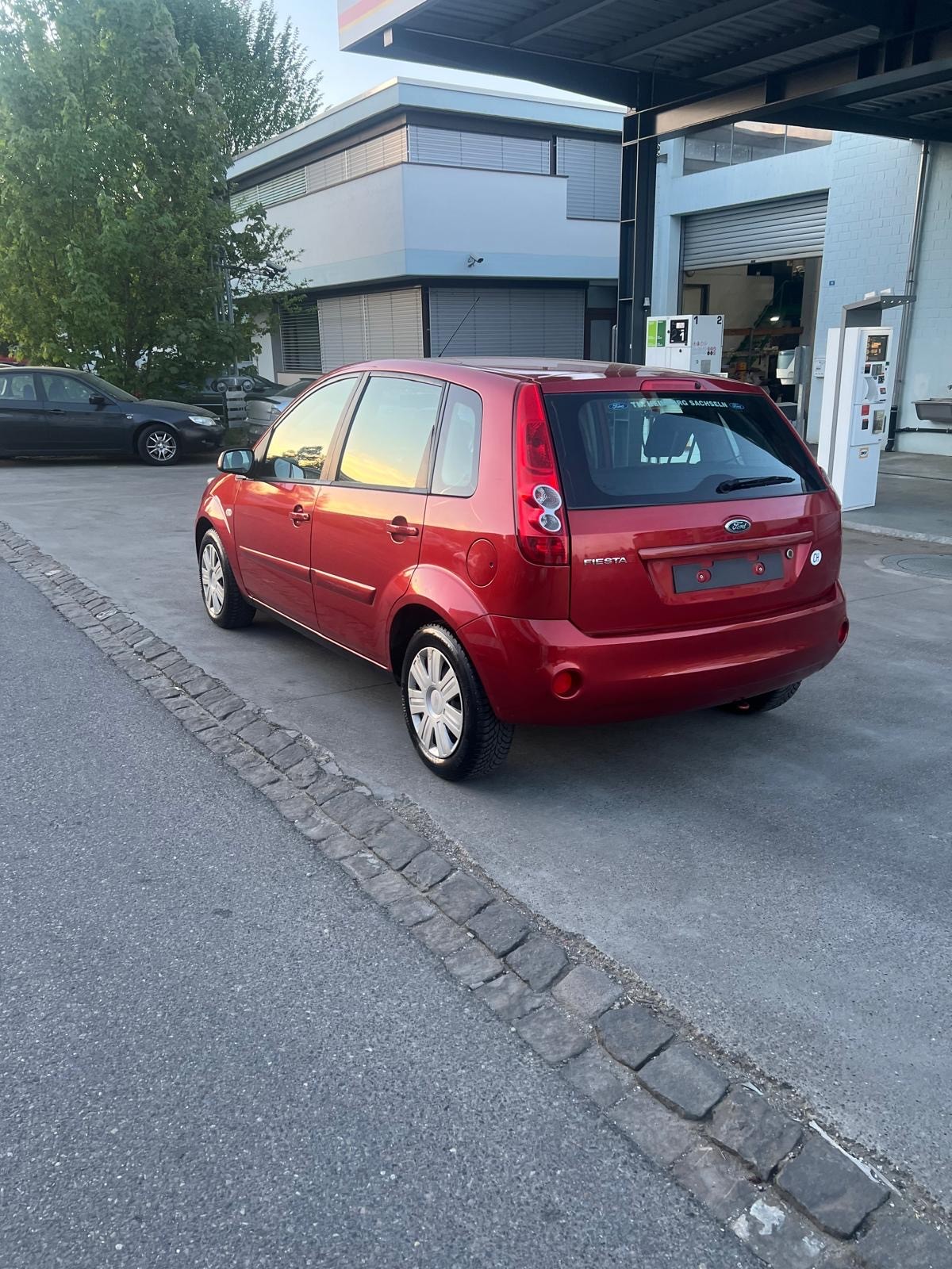 FORD Fiesta 1.4 16V Trend-image-6