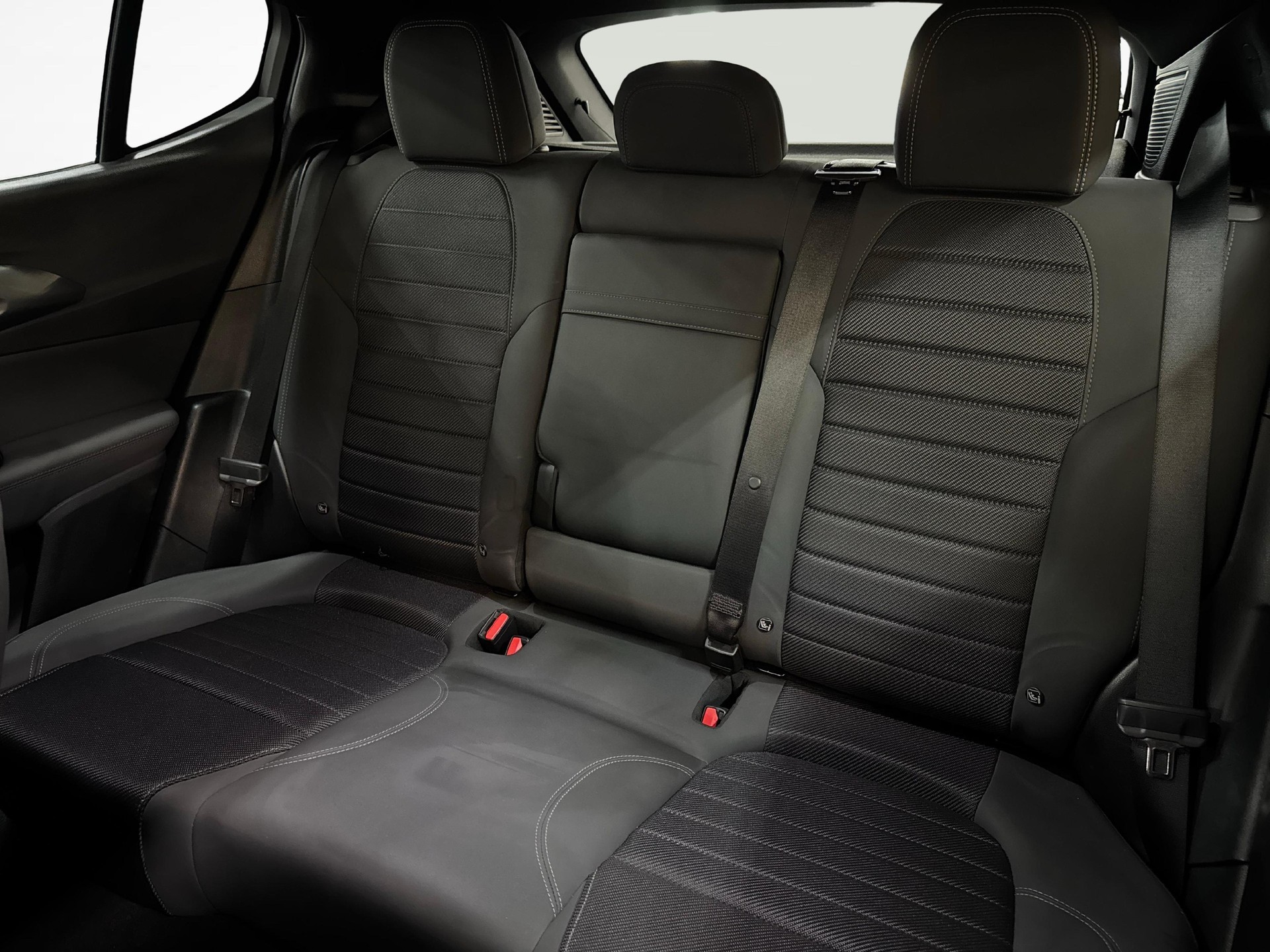 ALFA ROMEO Tonale 1.3 Plug-in Hybrid Ti Q4-image-8