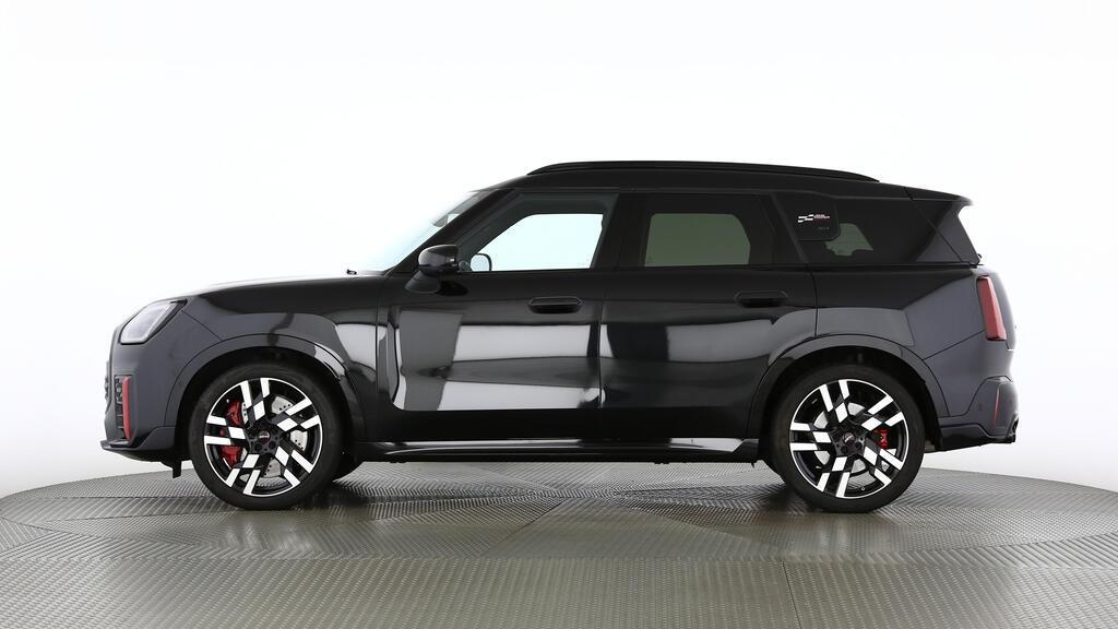 MINI John Cooper Works Countryman ALL4-image-2