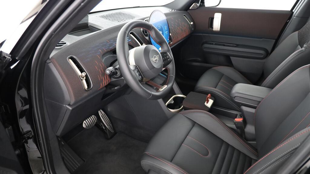 MINI John Cooper Works Countryman ALL4-image-16