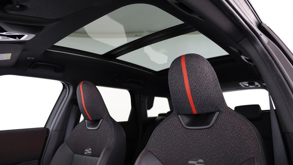MINI John Cooper Works Countryman ALL4-image-17