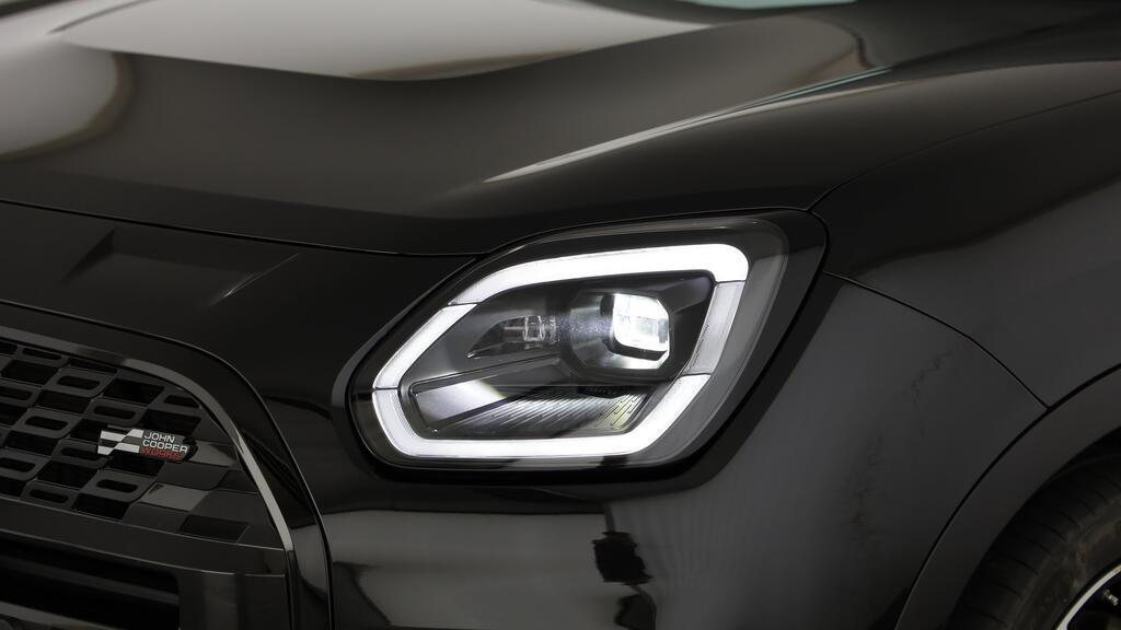 MINI John Cooper Works Countryman ALL4-image-15