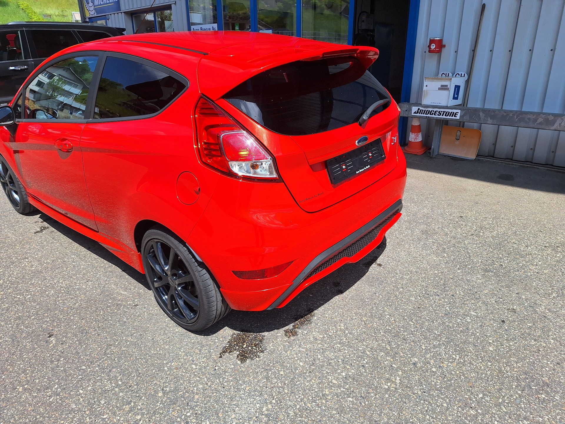 FORD Fiesta 1.6 SCTi ST-2-image-2