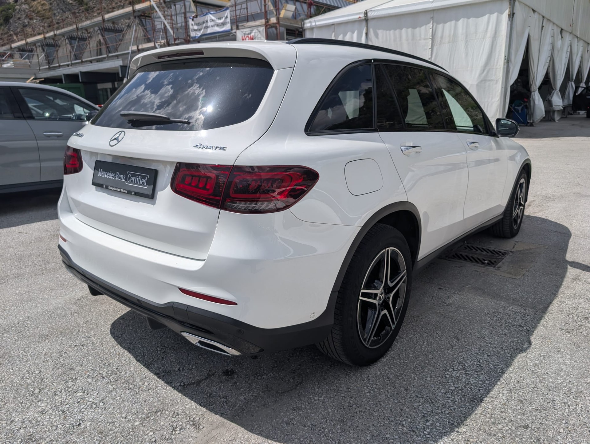 MERCEDES-BENZ GLC 220 d AMG Line 4Matic 9G-Tronic-image-5